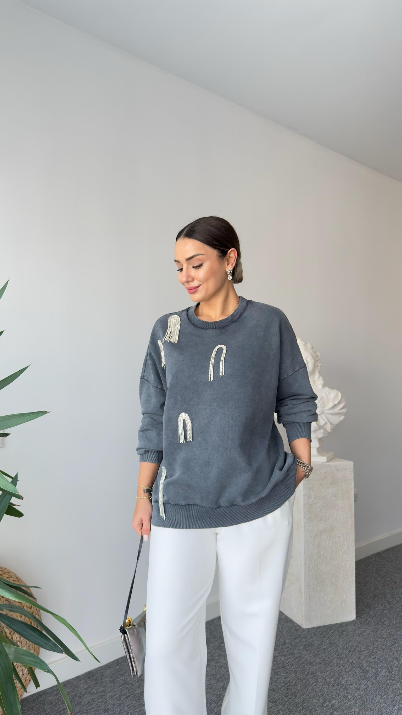 Ginow Sarkıt Taş Detaylı Sweatshirt