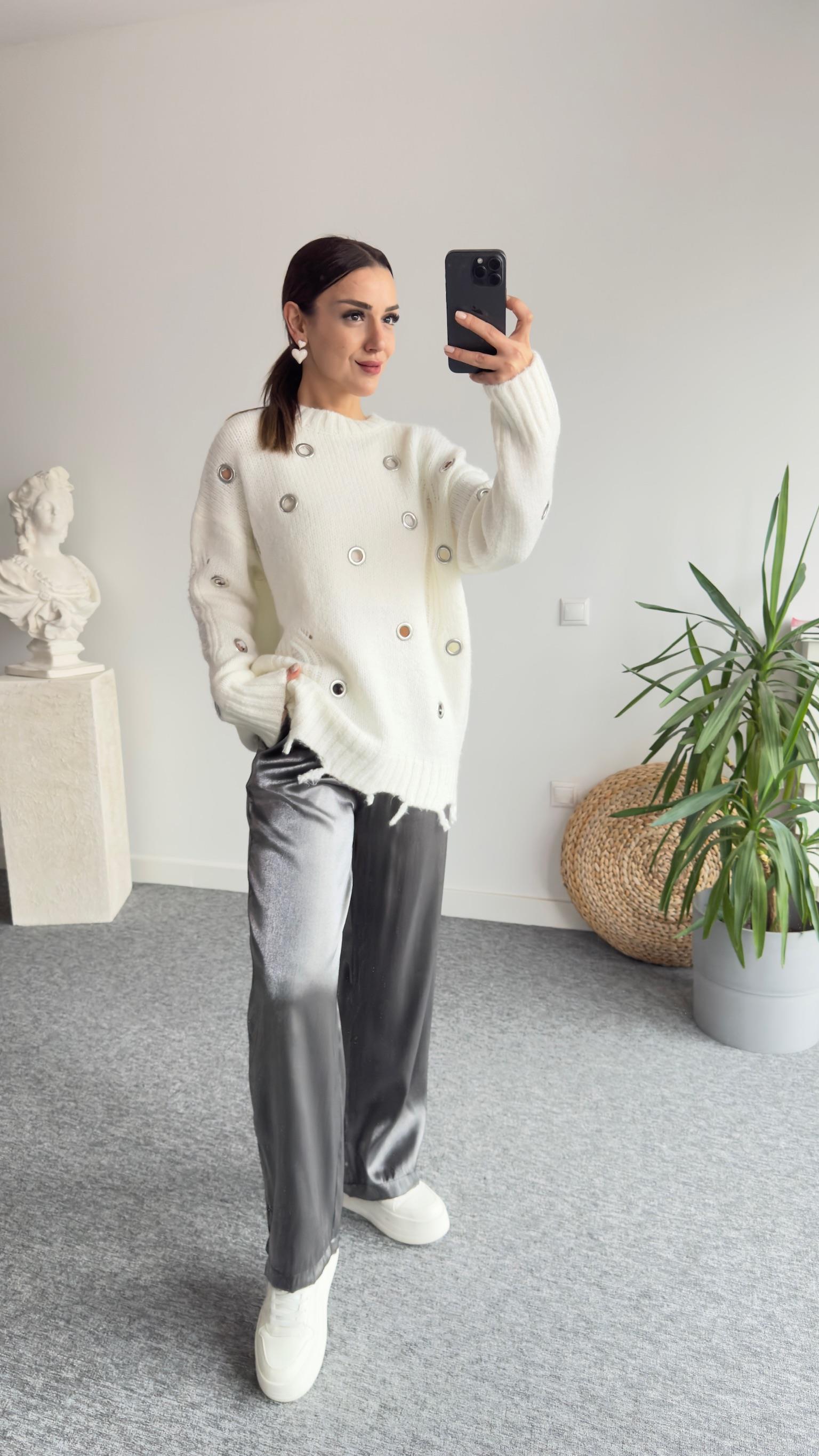 Kuşgözü Zr Model Beyaz Kazak