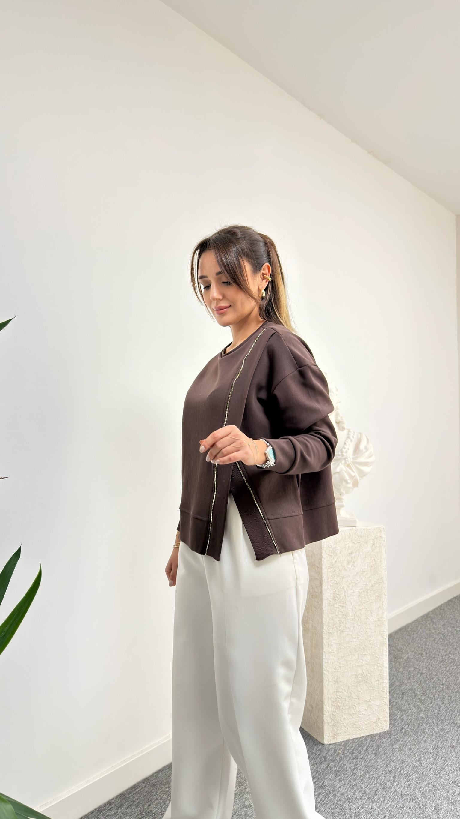 Kahve Marka Model Asimetrik Fermuarlı Sweat