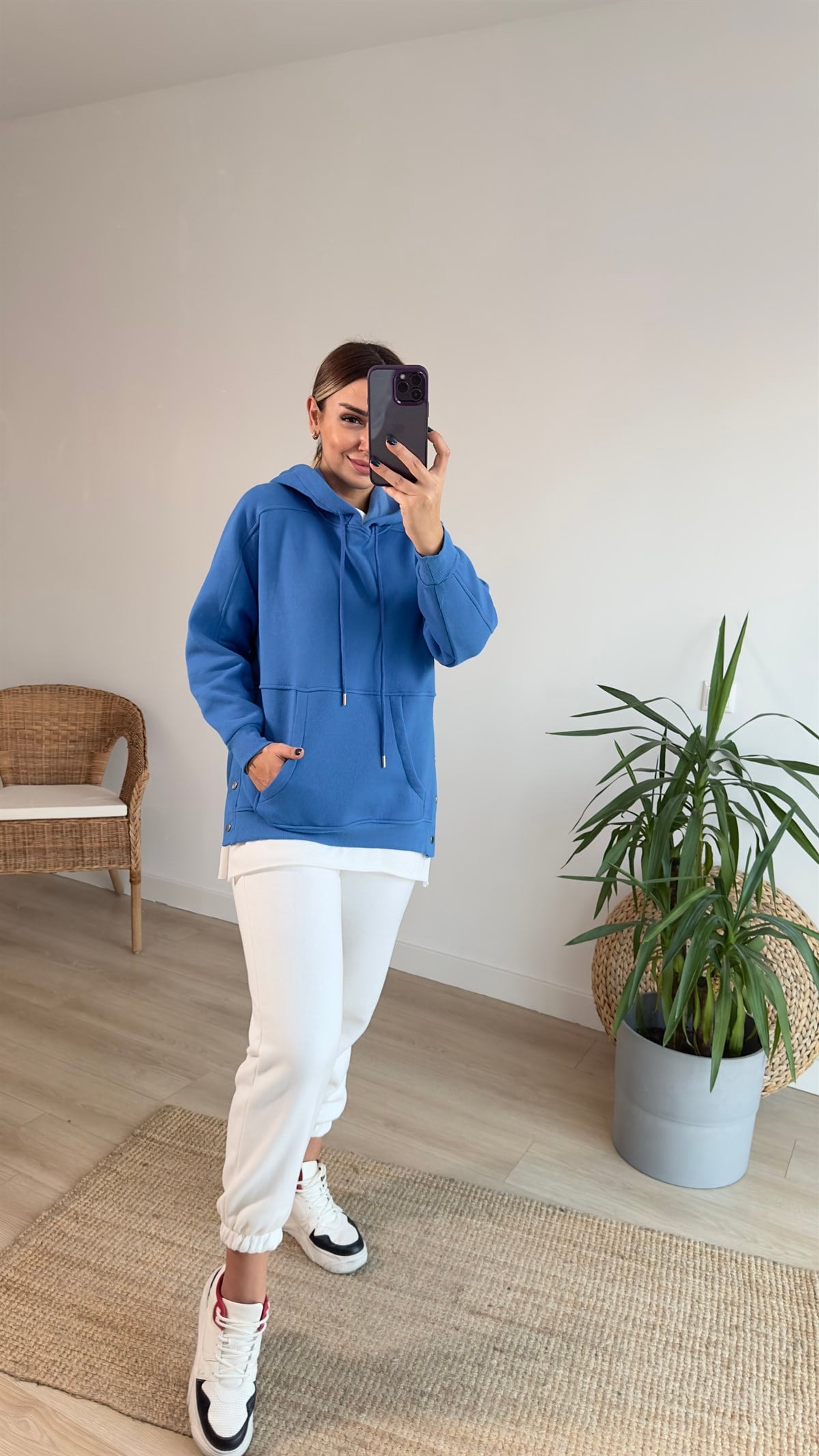 Yanları Çıtçıtlı Mavi Basic Sweat