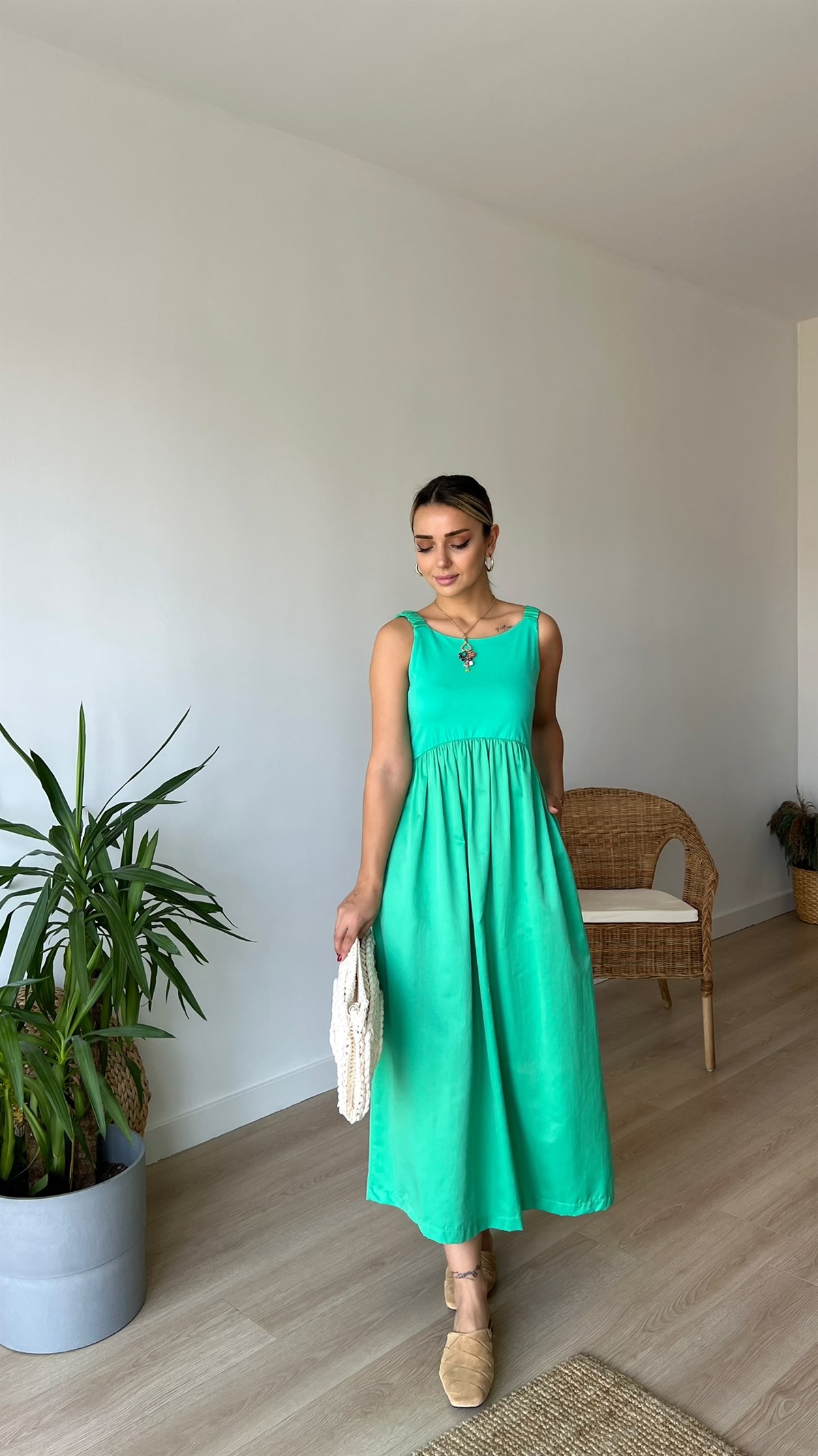 Penye Detaylı Yeşil Poplin Elbise