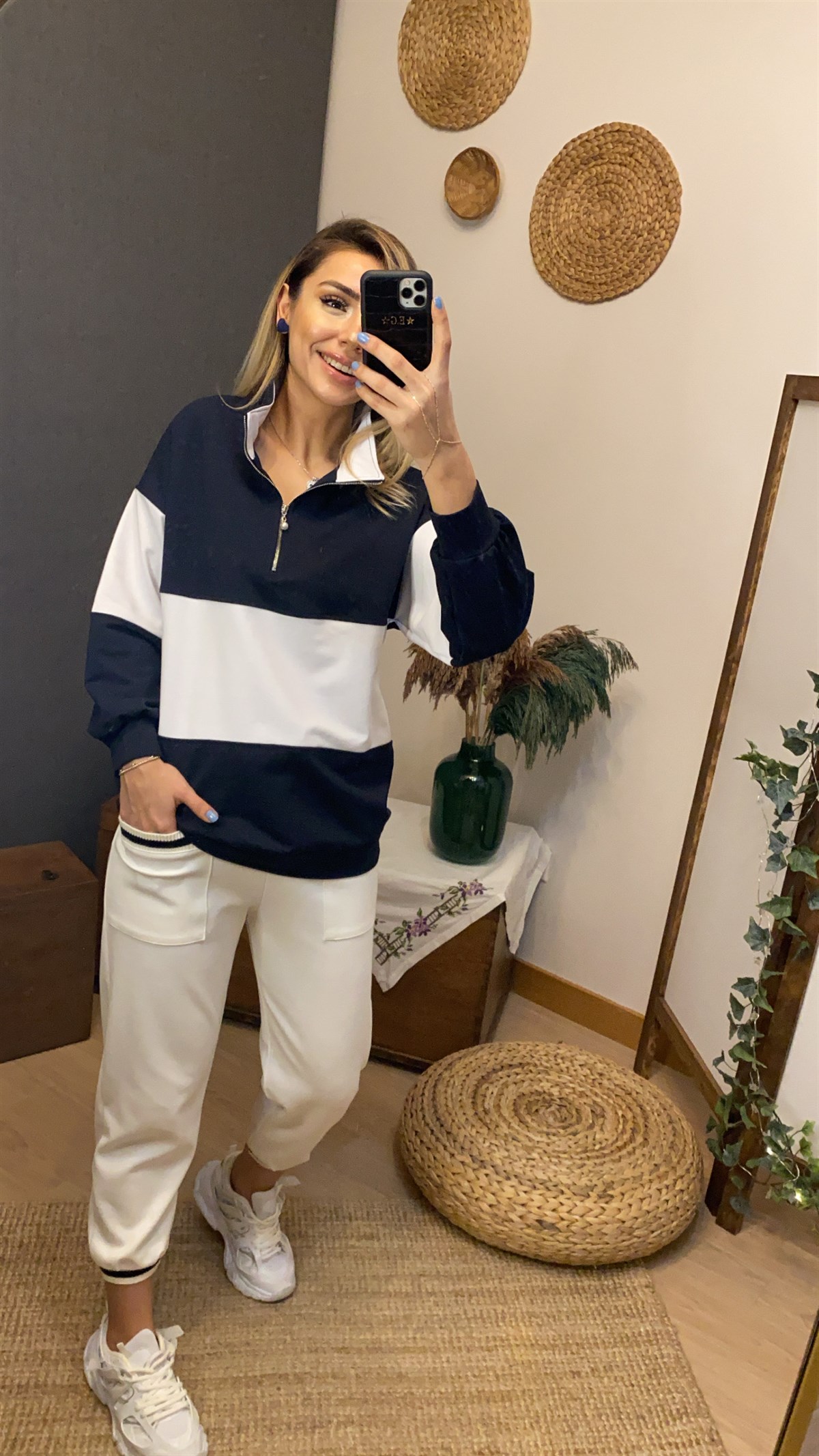 Yarım Fermuarlı Çizgili Sweatshirt