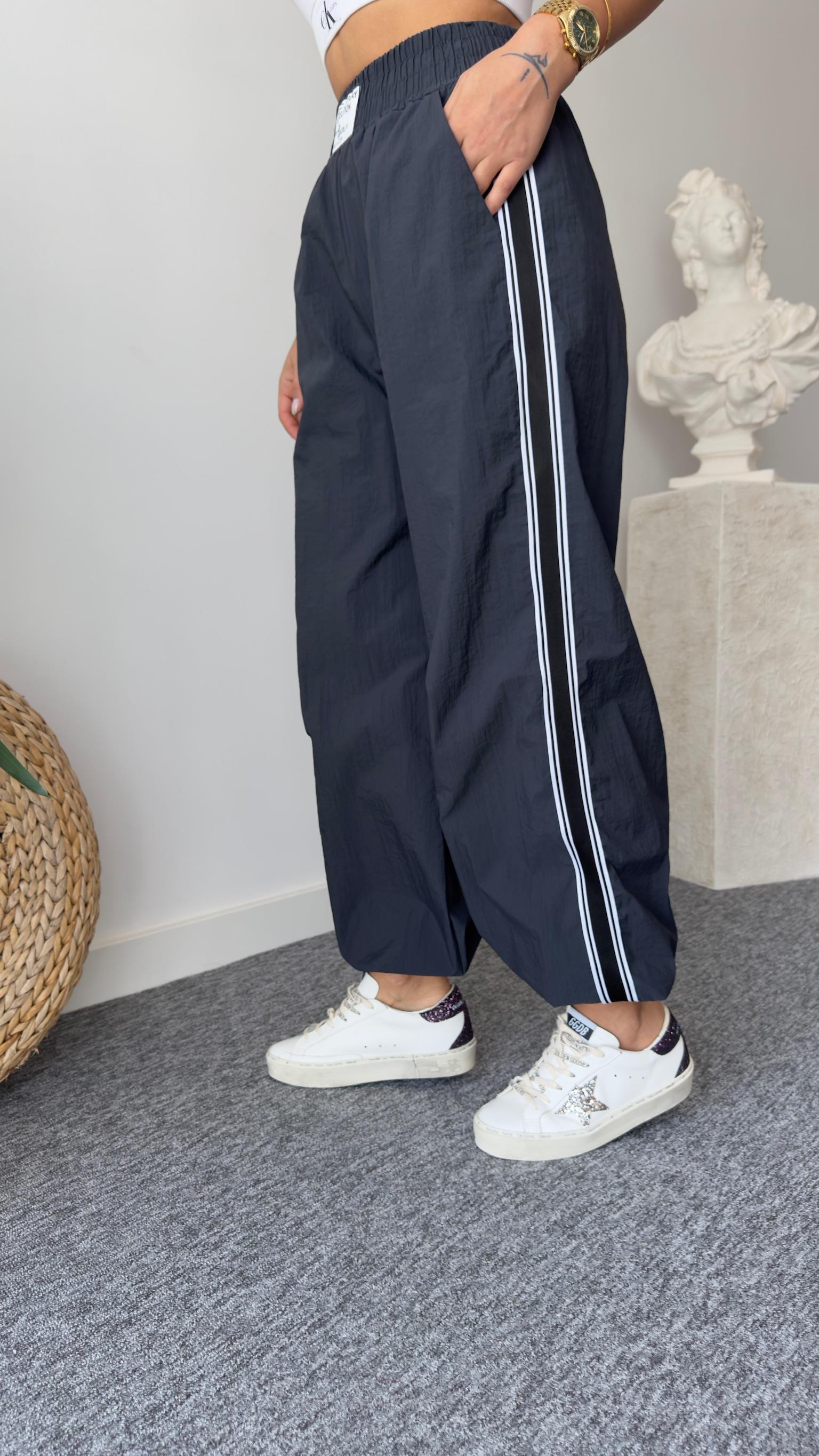 Paça Stoperli Şeritli Paraşüt Pantolon
