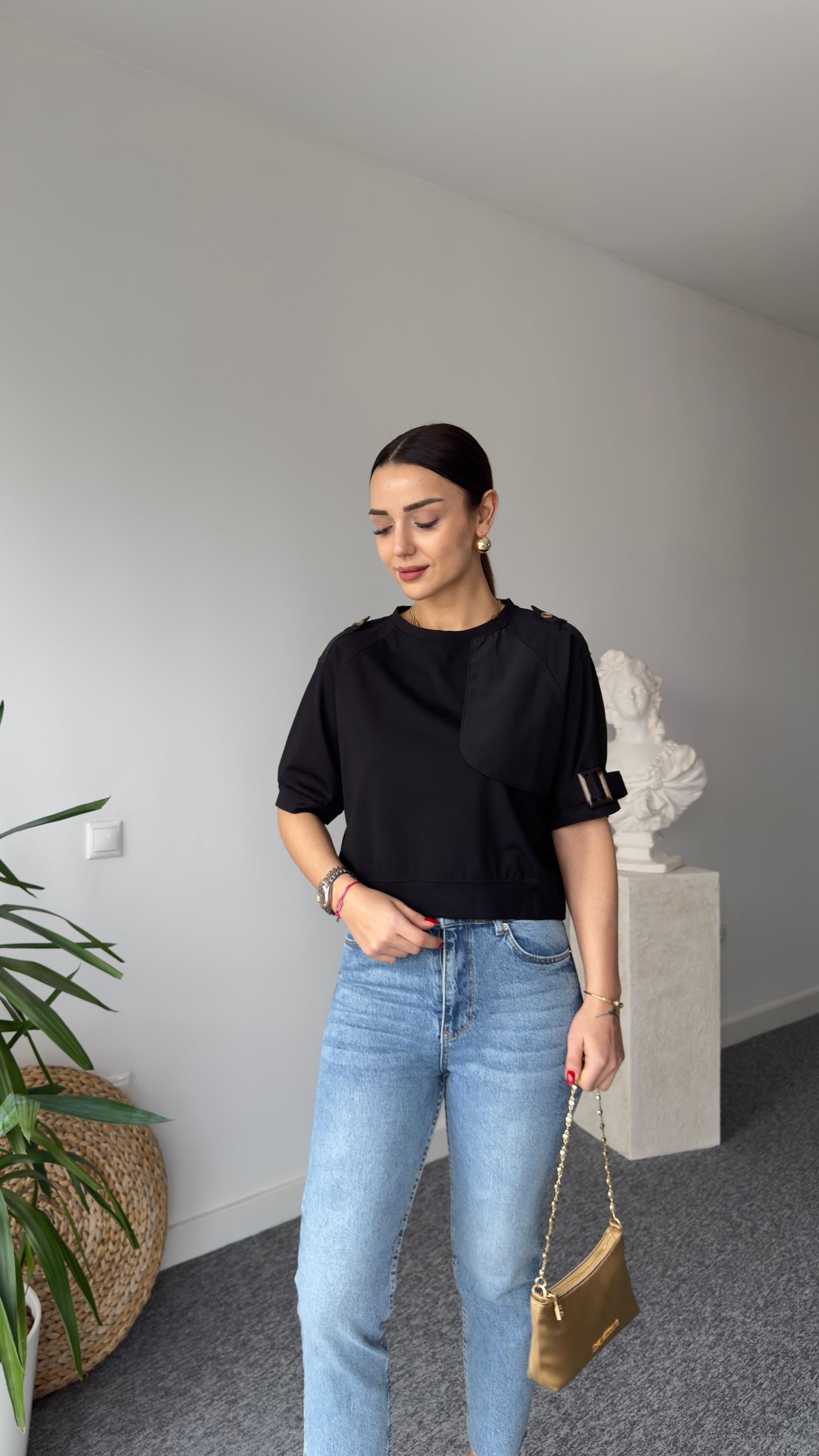 Perla Poplin Detaylı Siyah Tshirt