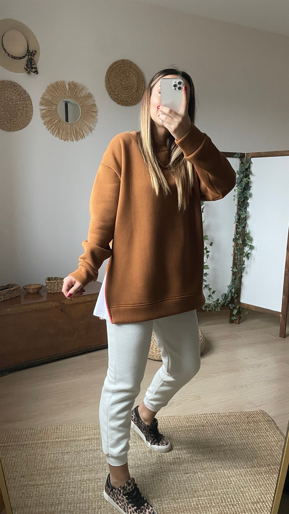 Yanı Fermuar Detaylı Salaş Taba Sweat