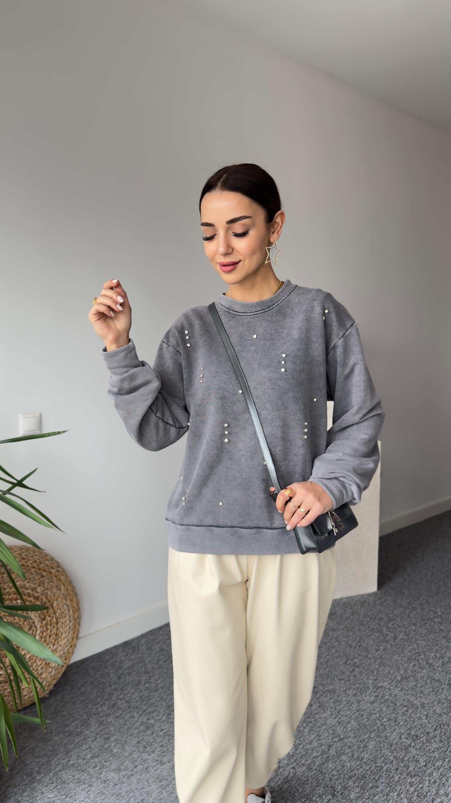 Orj Model Taş Detay Yıkamalı Sweat