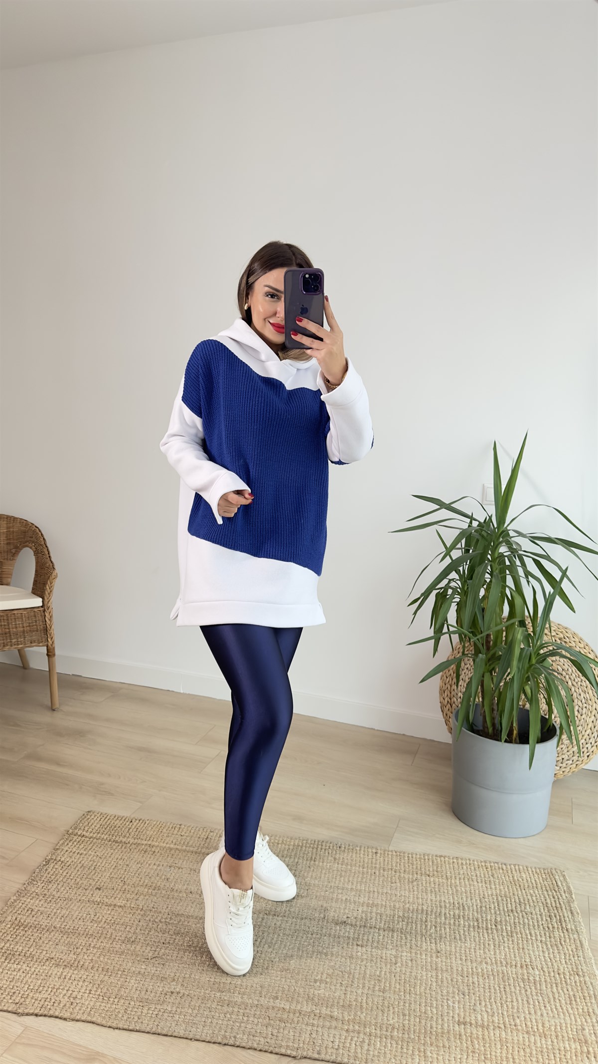 Triko Detaylı Beyaz Sweat