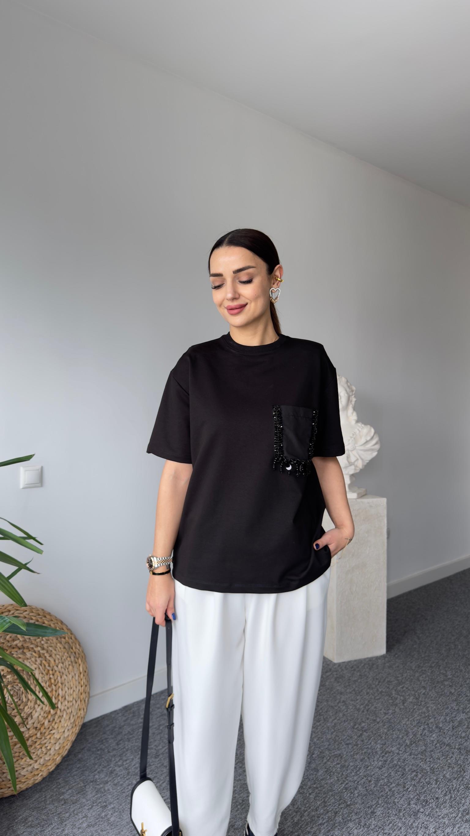 Veal Cebi Taş Detaylı Siyah Tshirt