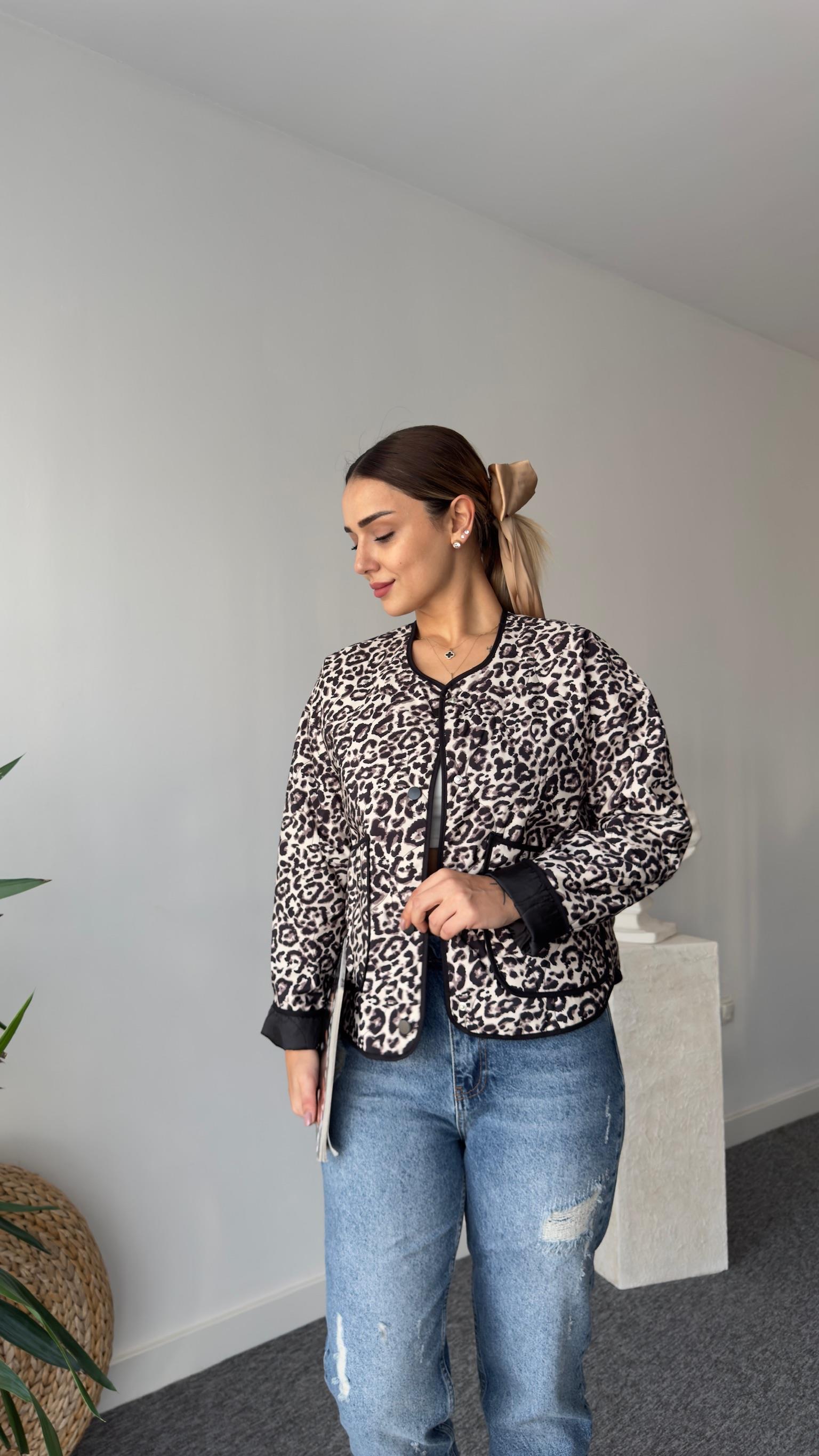 Nikol Biyeli Zra Model Leopar Kapitone Ceket