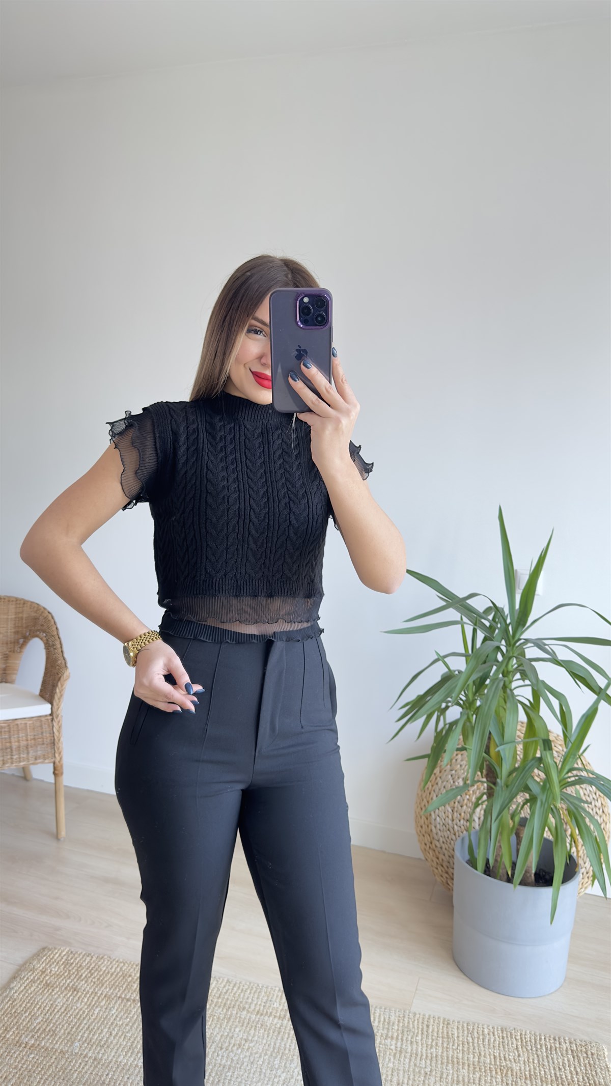 Zra Model Siyah Fırfırlı Triko