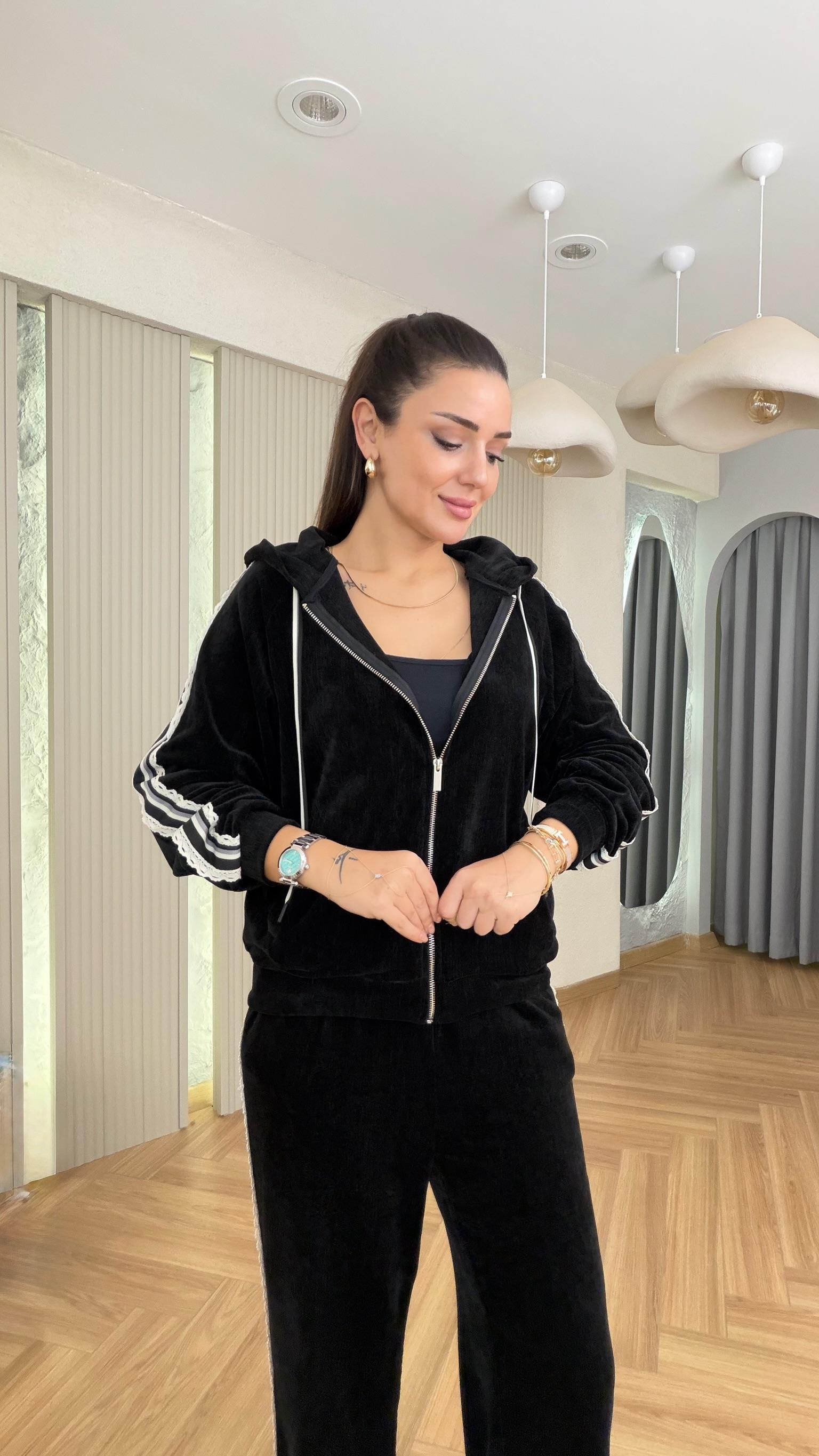 Siyah Sitelli Şerit Detaylı Premium Takım