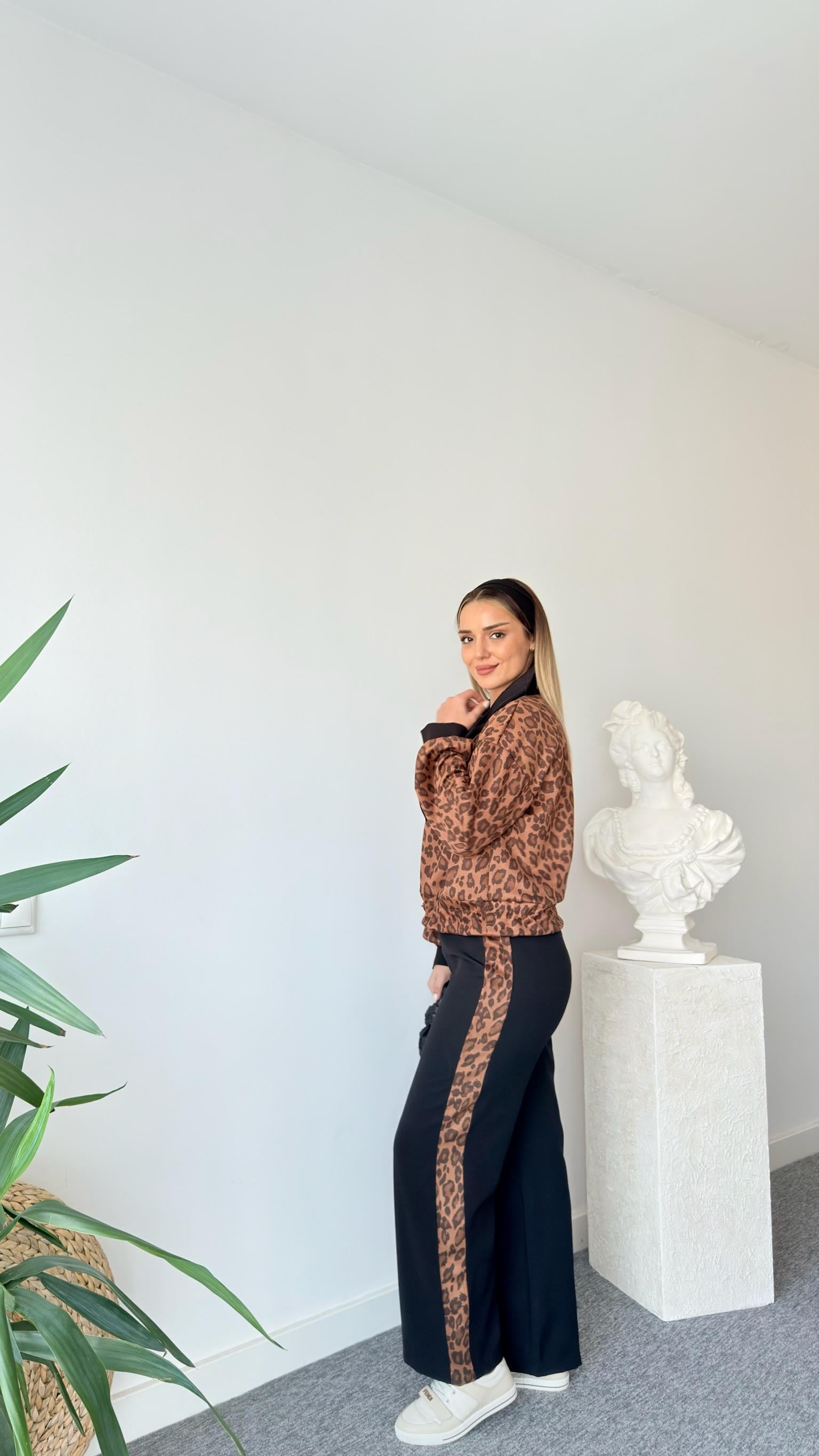 Niran Leopar Detaylı Sweat Pantolon Takım