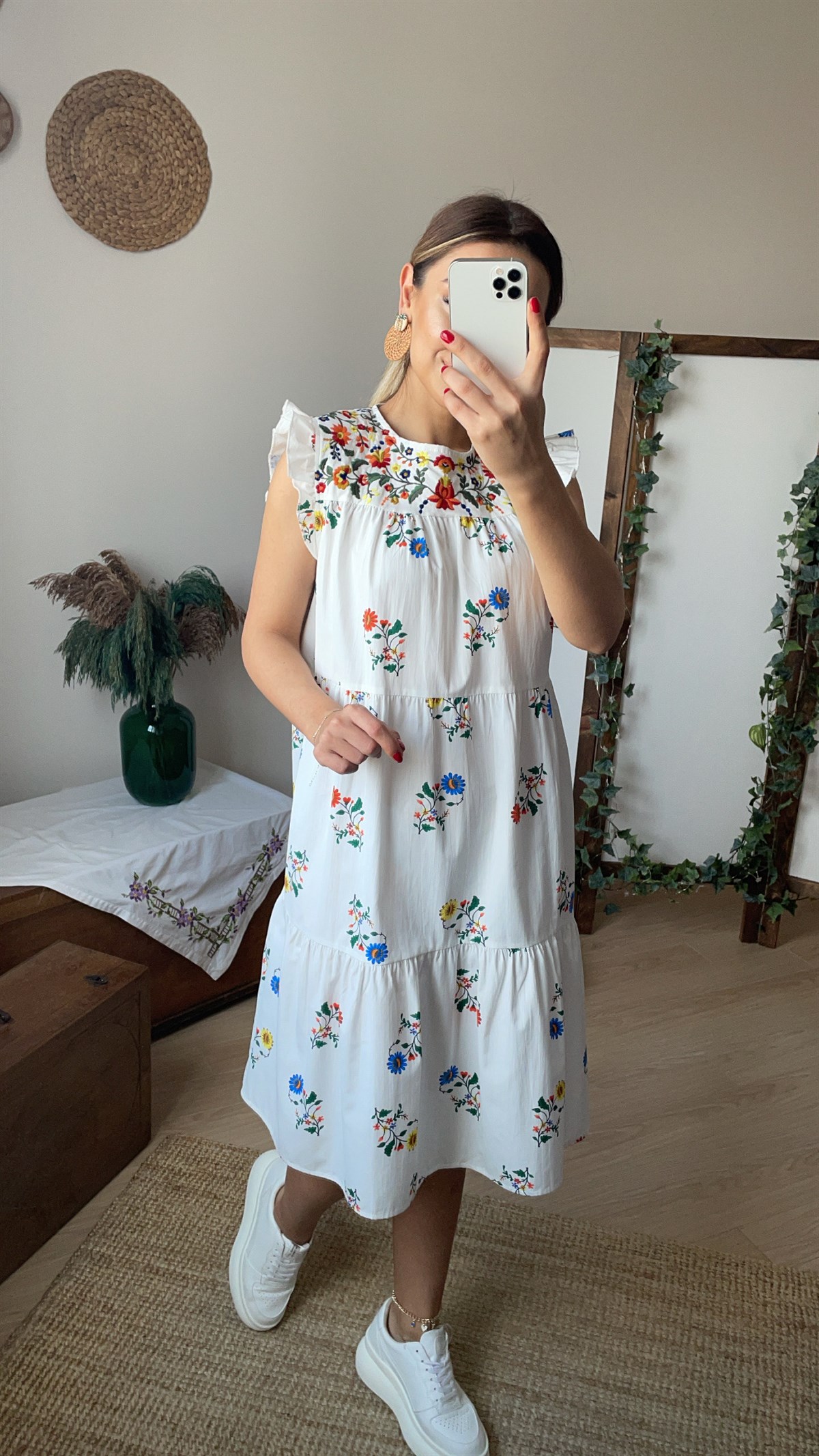 Zara Model Nakışlı Poplin Elbise