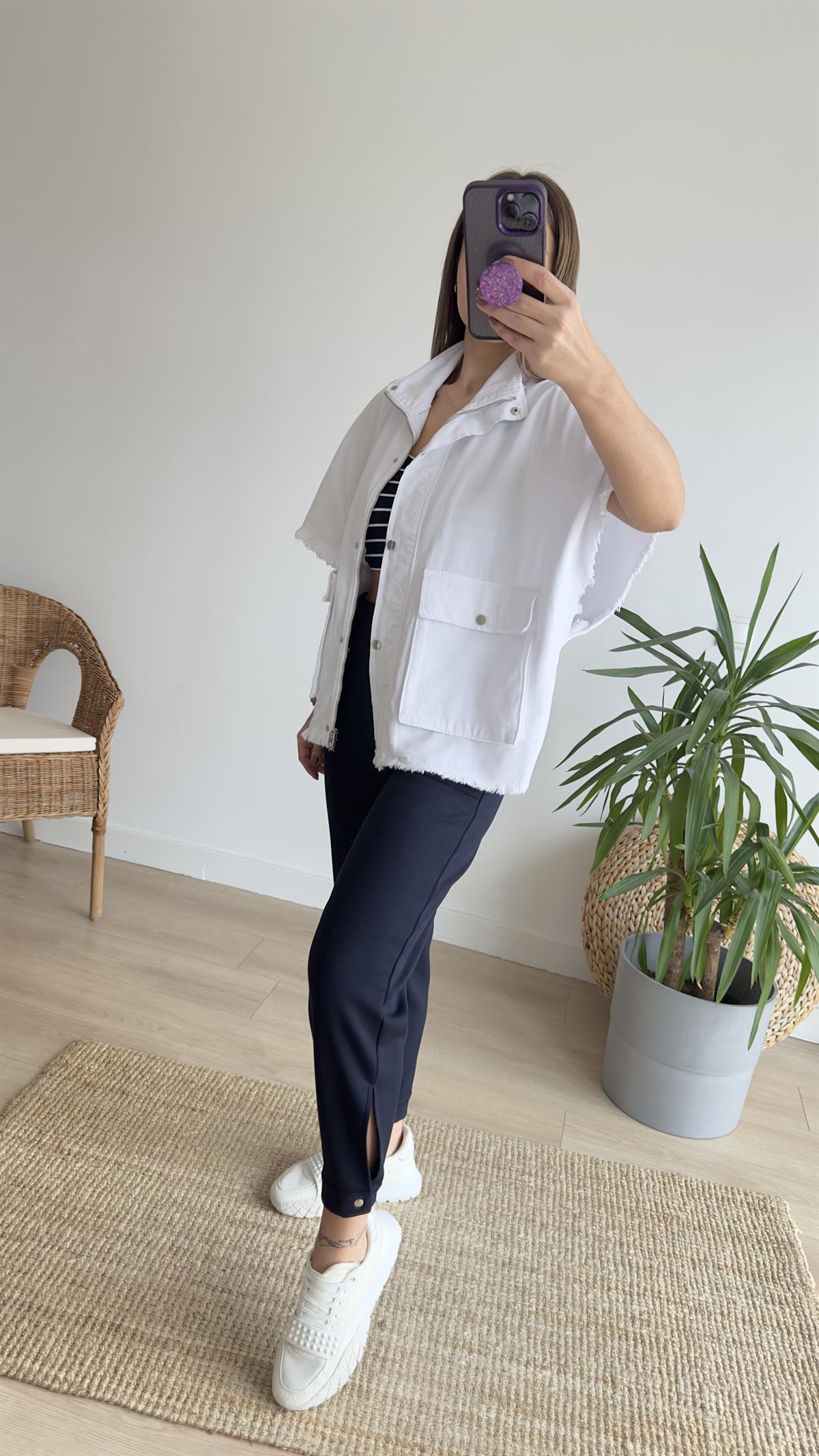 Cepli Oversize Beyaz Yelek