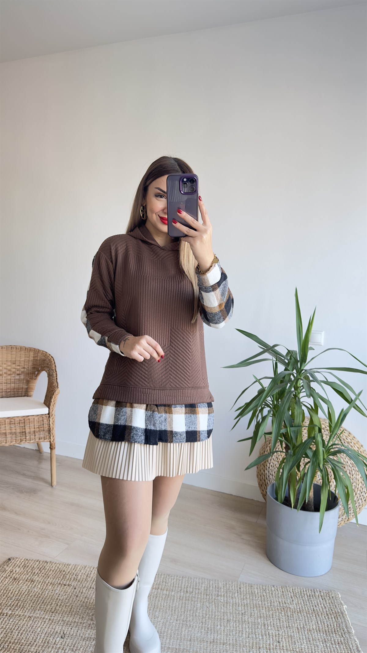 Sırt Ekoseli Kapüşonlu Kahve Sweat