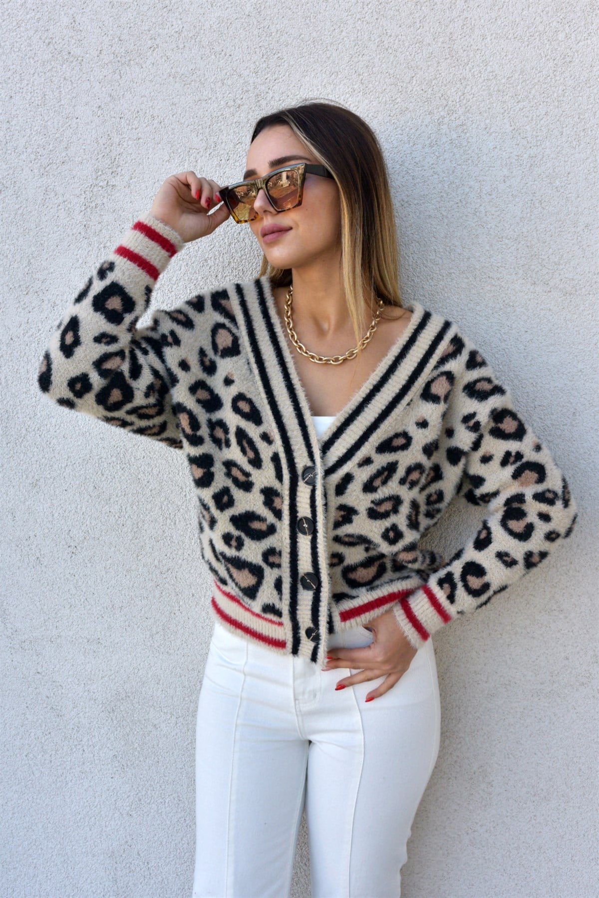 Bej Leopar Desenli Yumoş Hırka