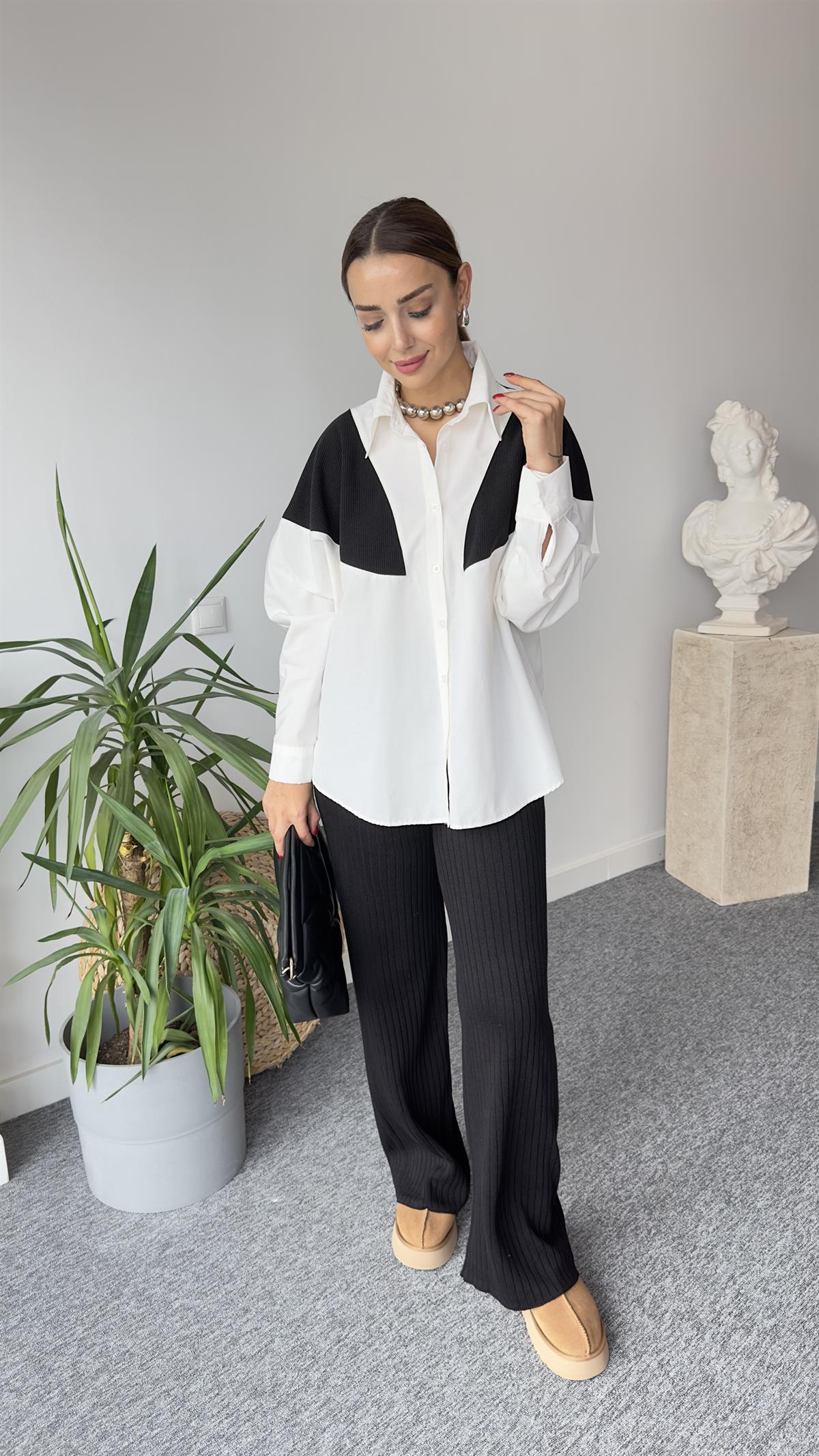 Siyah Triko Detaylı Std Gömlek