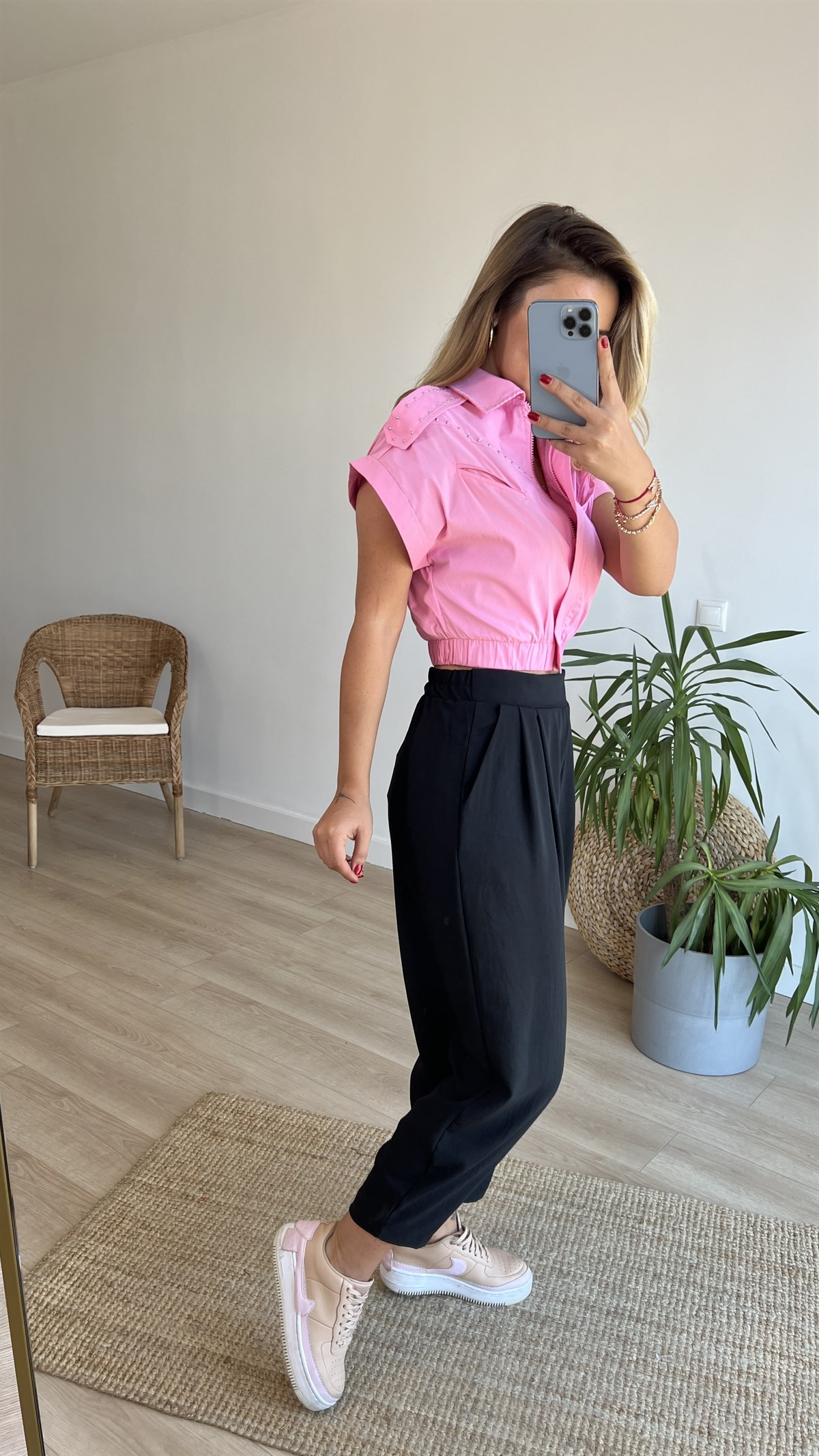 Zımba Detaylı Tasarım Pembe Ceket