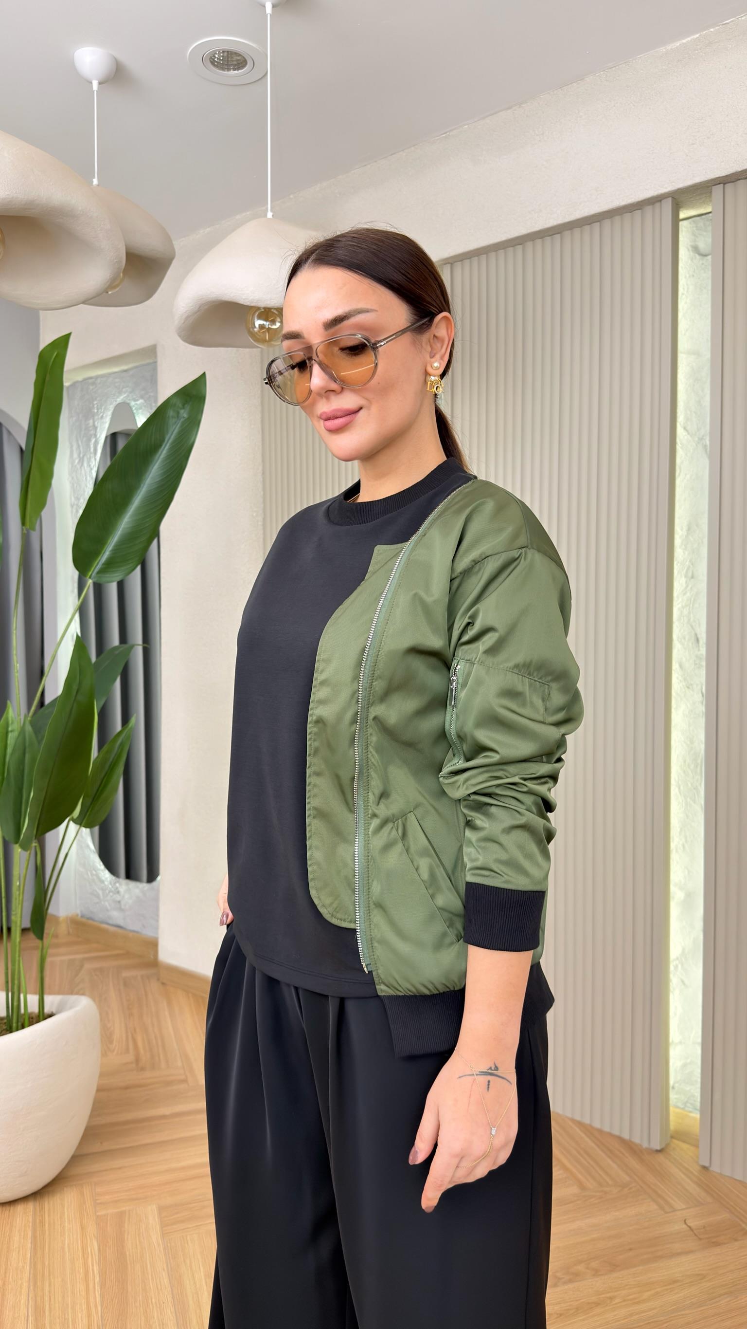 Siyah Breda Paraşüt Garnili Modal Sweat