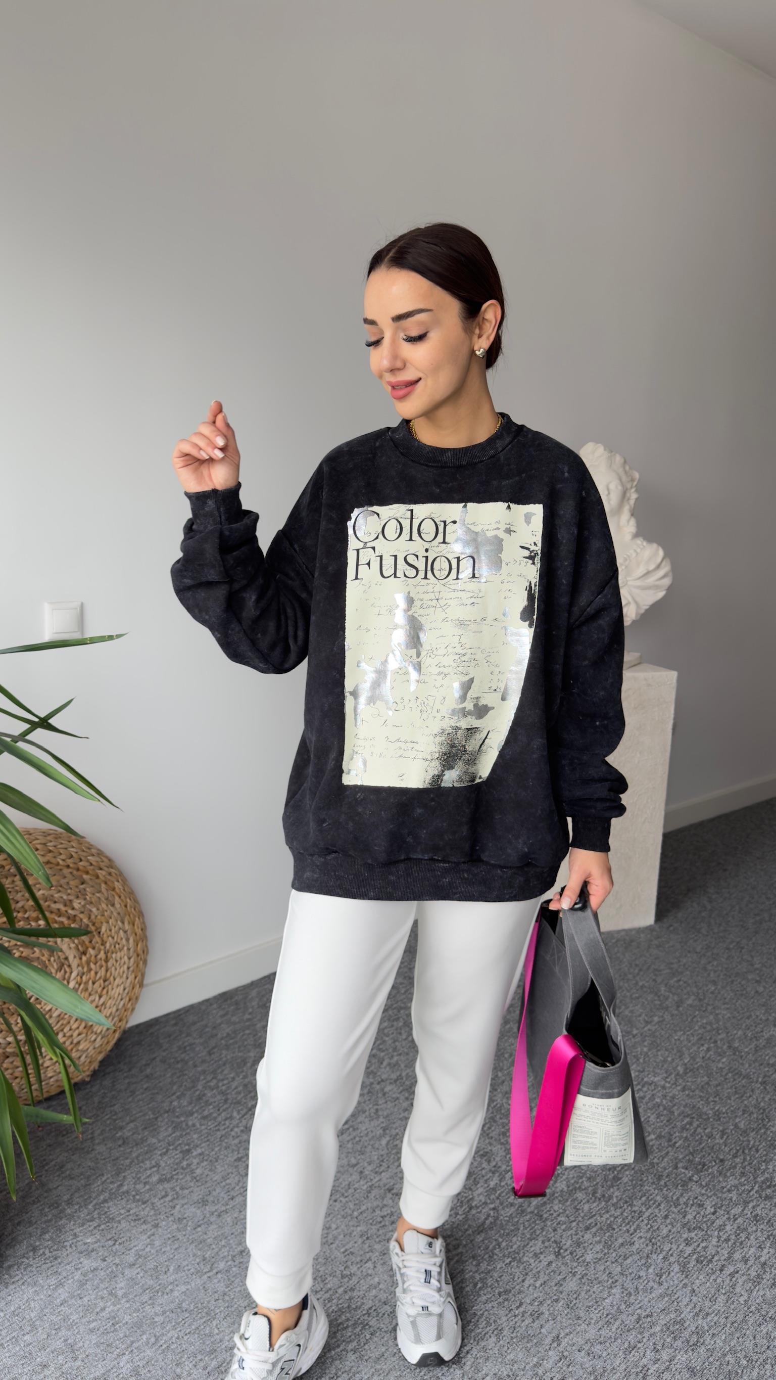 Fusion Baskı Detaylı Yıkamalı Sweat