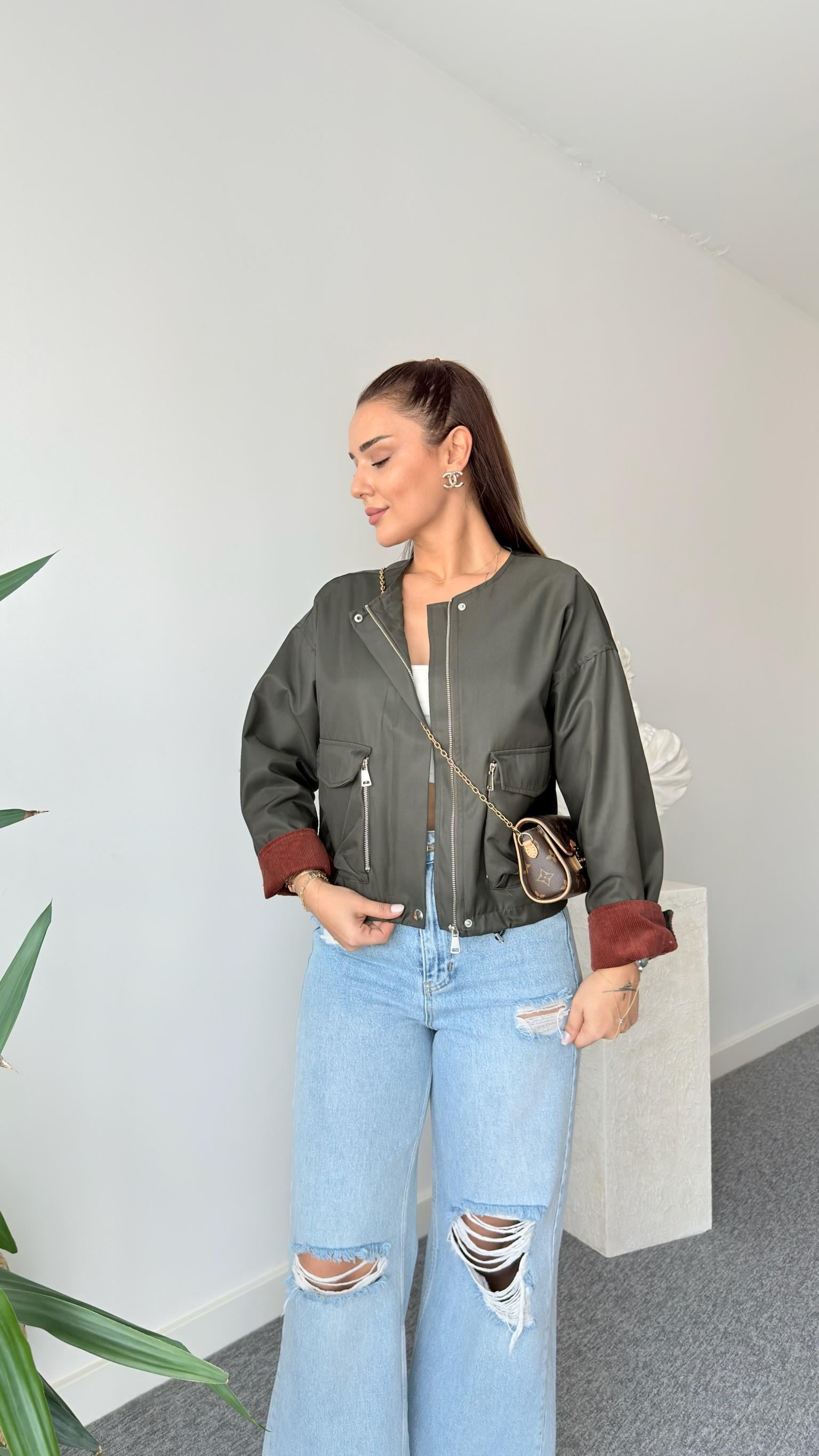 Haki Kadife Detaylı Çıtçıtlı Zra Ceket