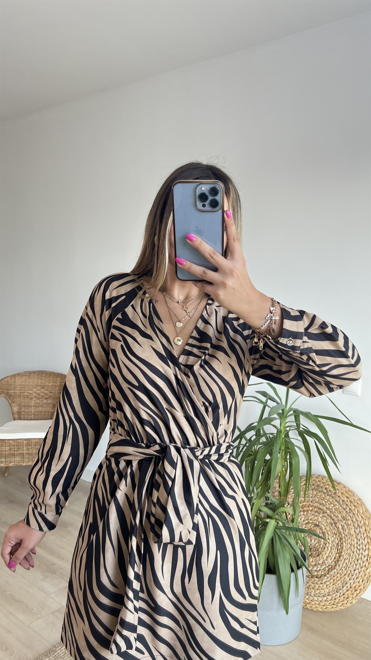 Marka Model Zebra Desen Kuşaklı Elbise 