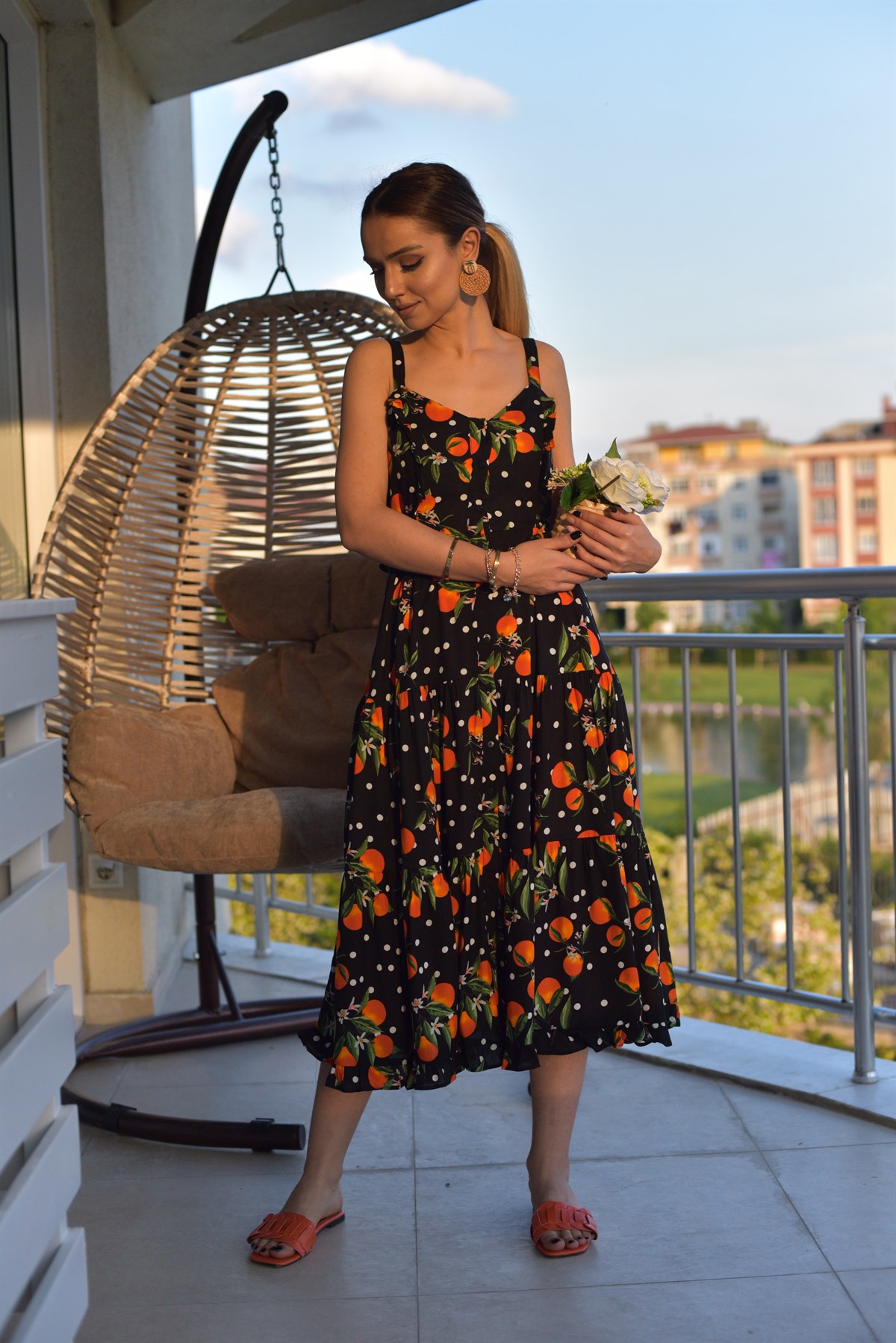 Portakal Desenli Askılı Elbise