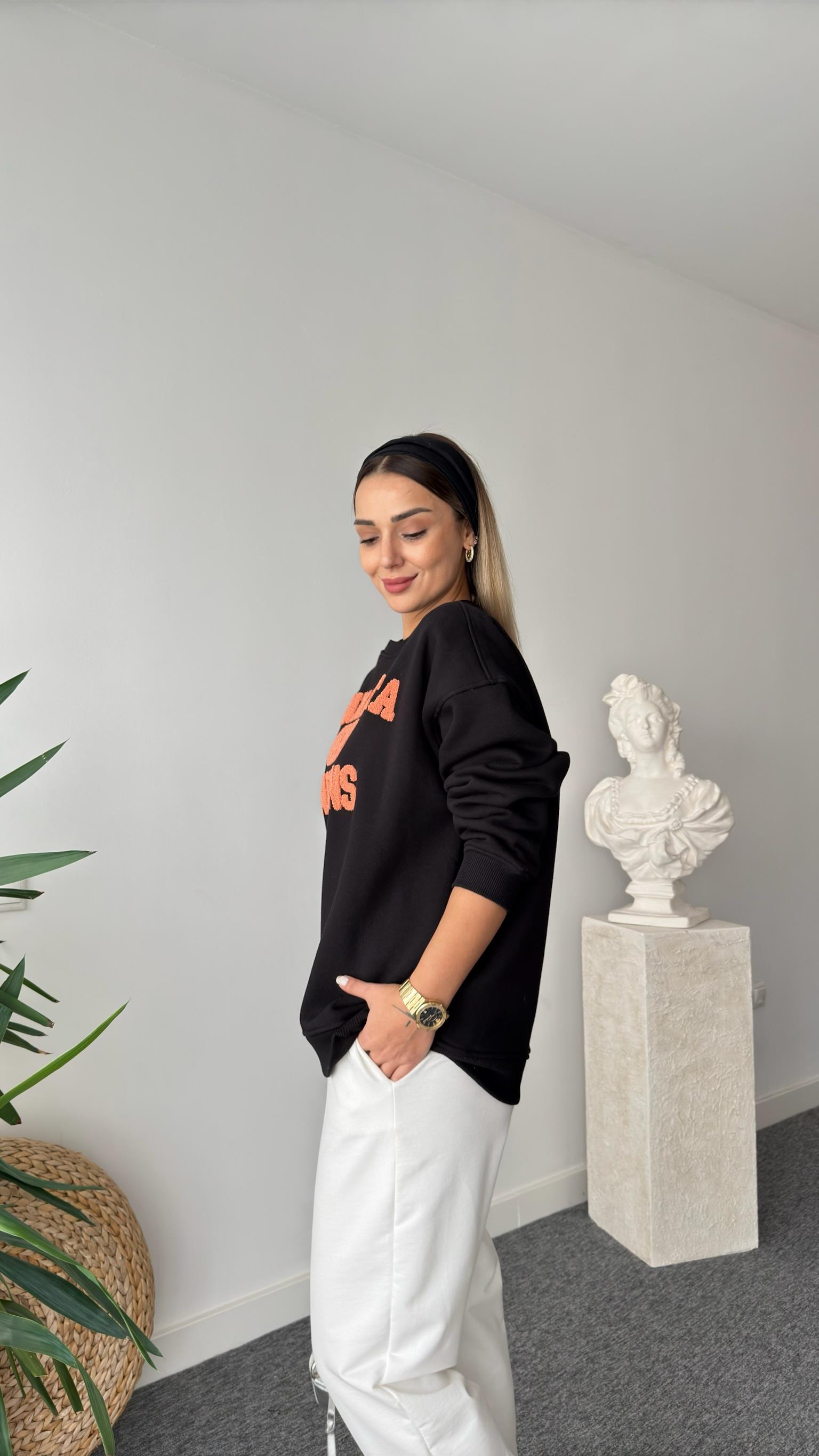 Minnesota Yazılı Siyah Sweatshirt