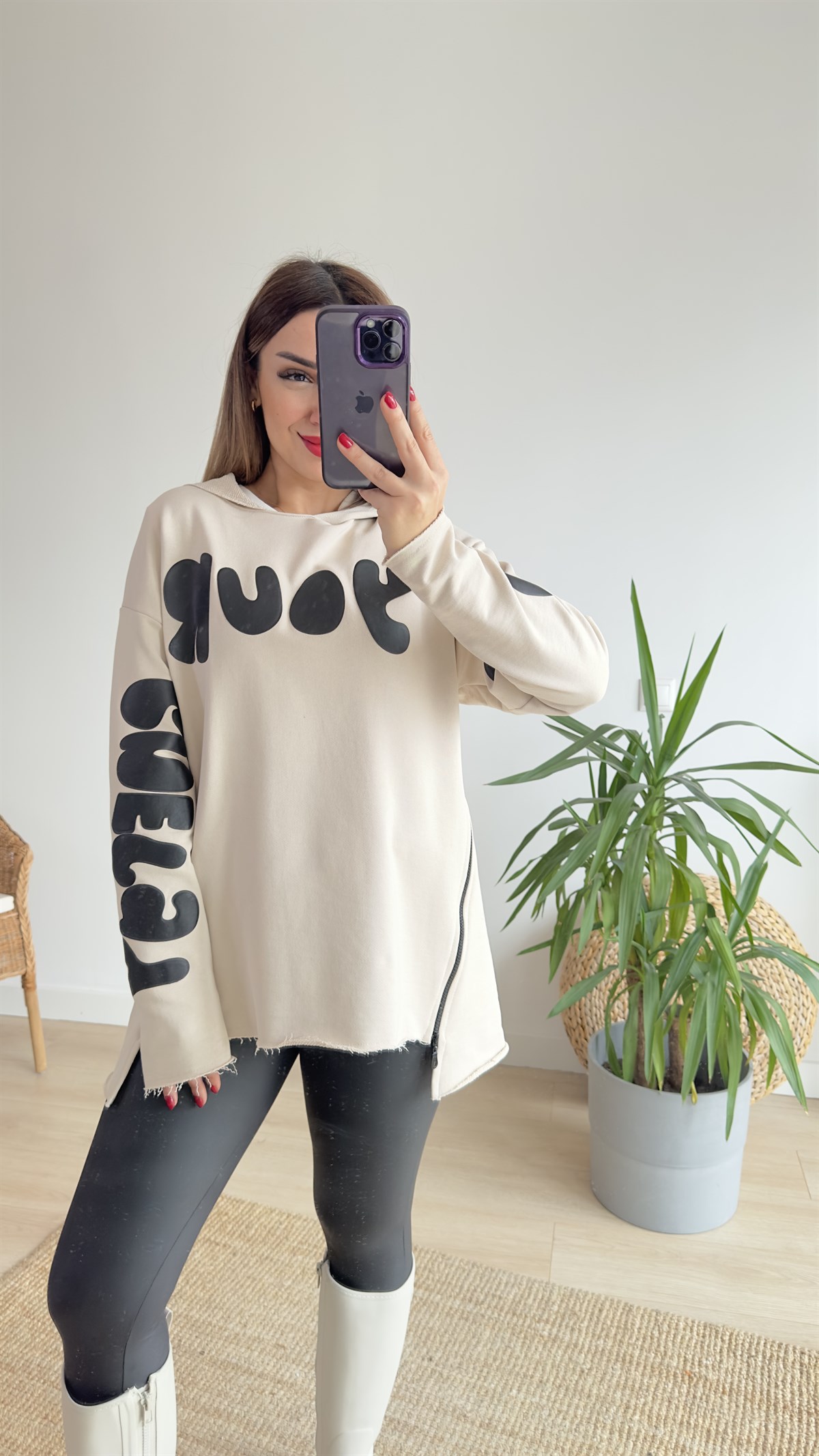 Yazı Ve Fermuar Detaylı Krem Sweat