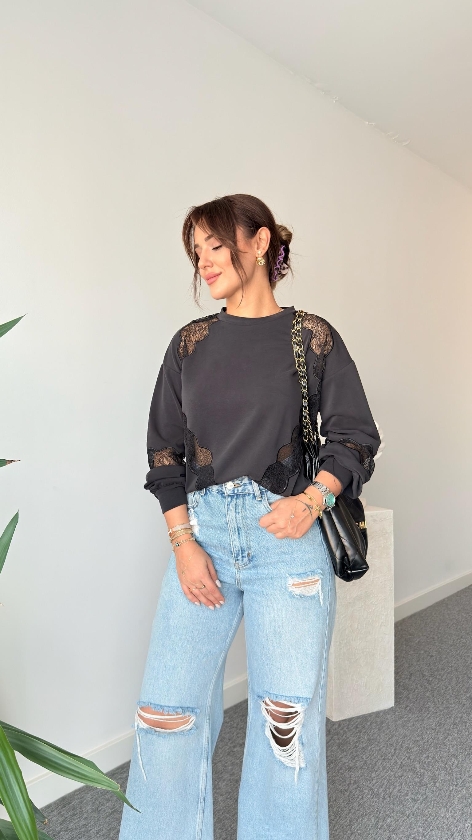 Siyah Dantel Detaylı Modal Sweat