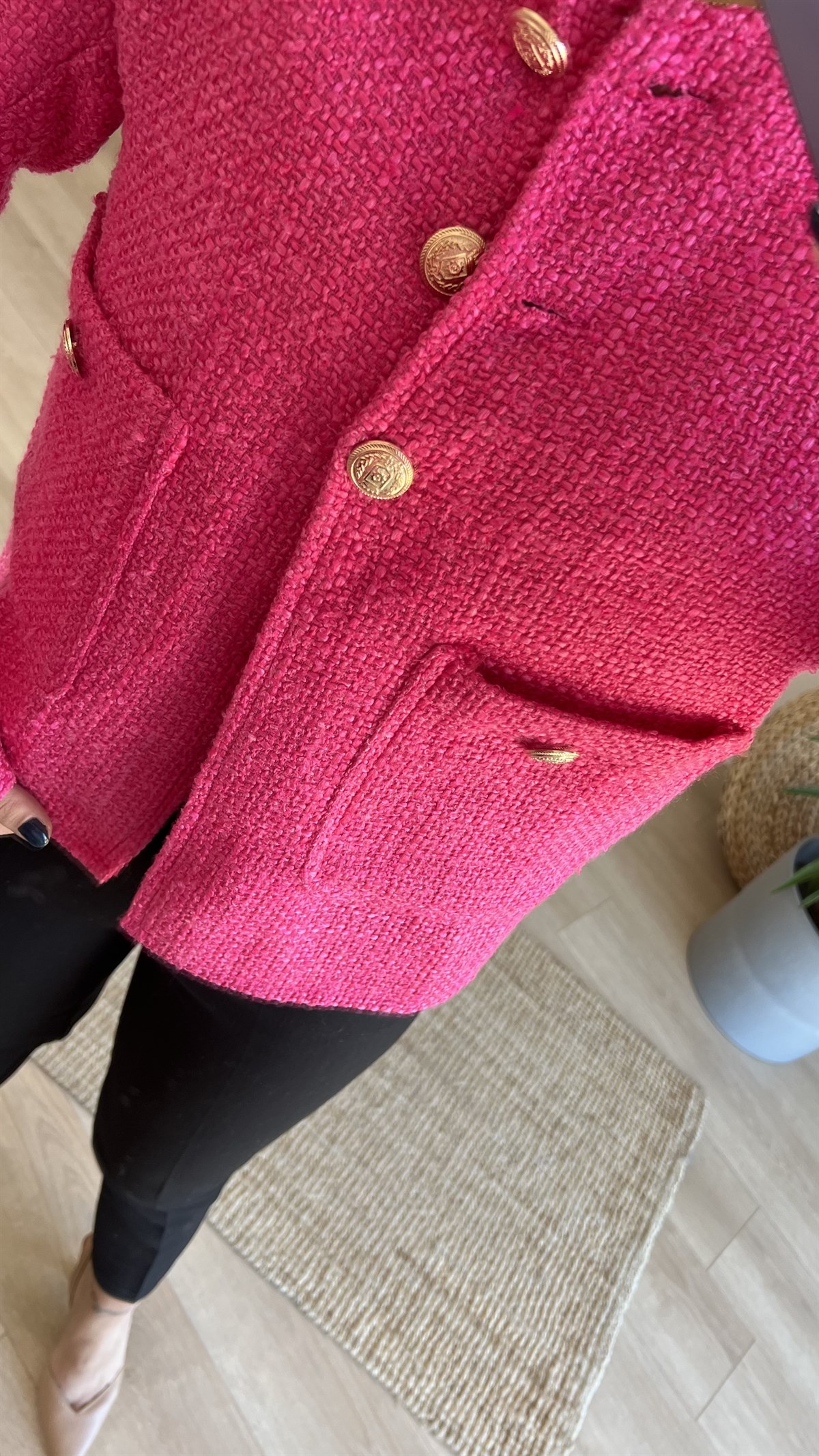  Gold Düğmeli Pembe Ceket