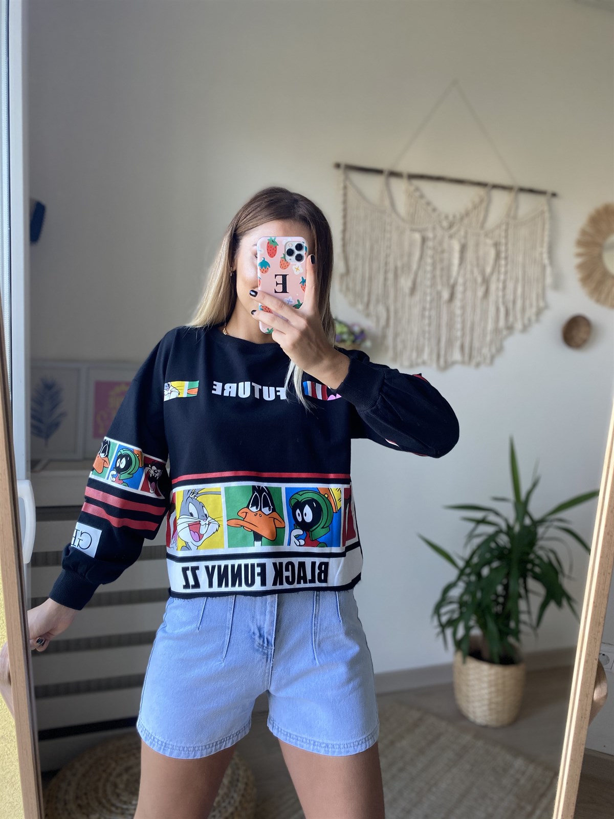 Karakter Baskı Siyah Sweatshirt
