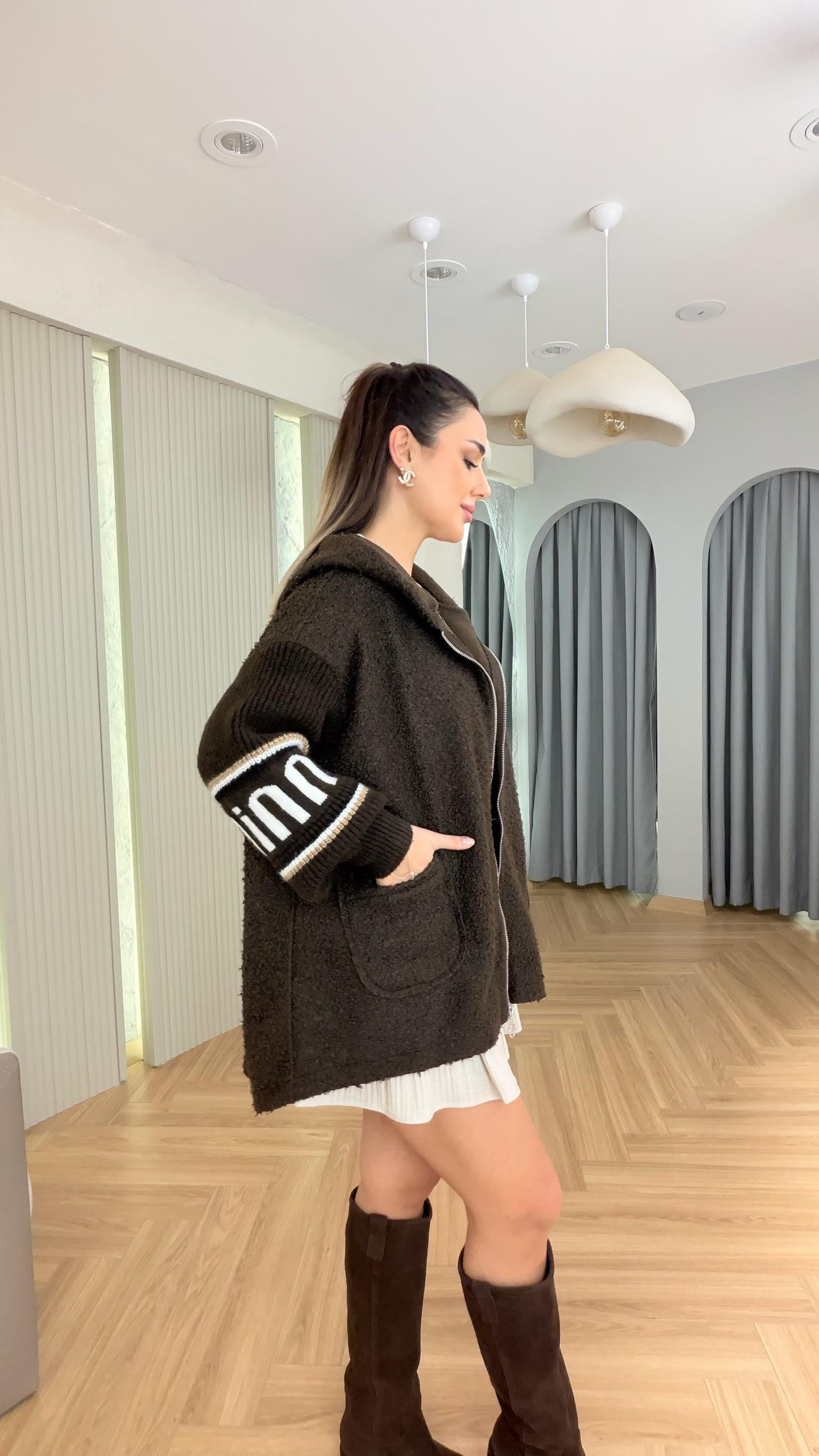 Kahve Kol Triko Detaylı Buklet Ceket