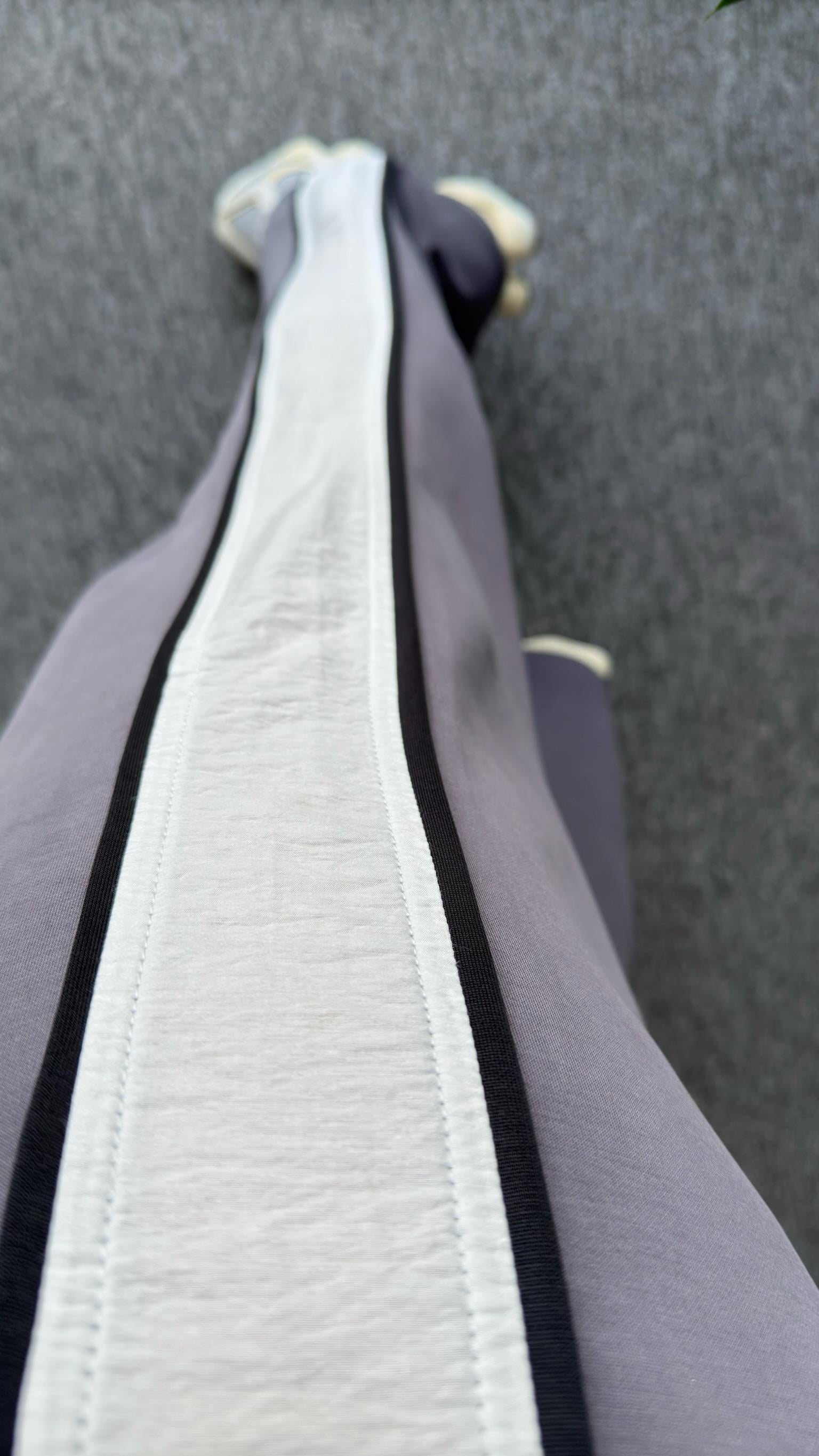 Paraşüt Detaylı Gri Modal Takım