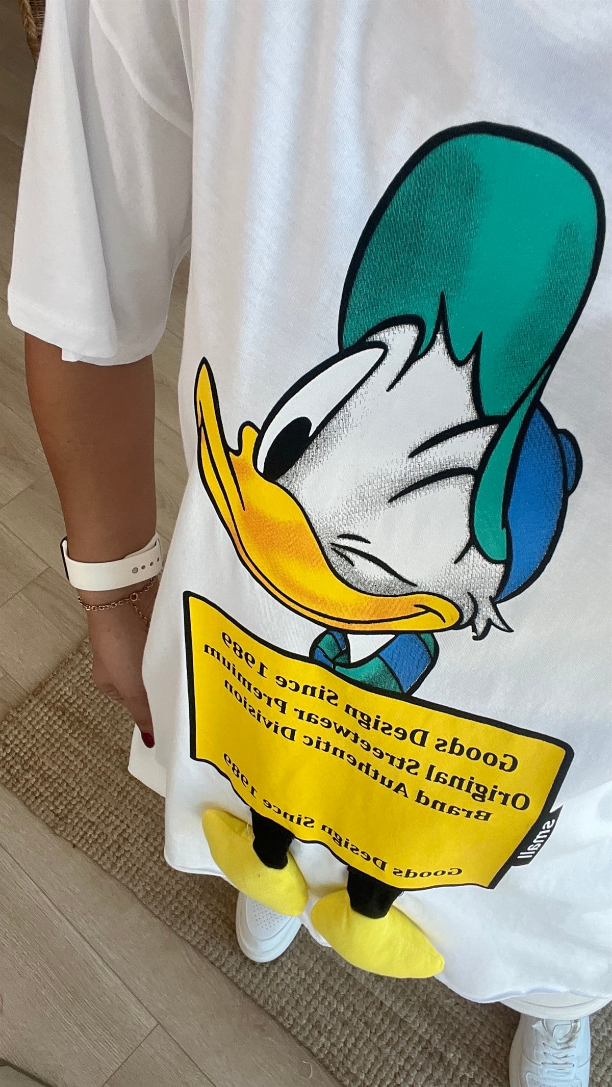 Donald Duck Baskı Aksesuar Detaylı Beyaz Tshirt