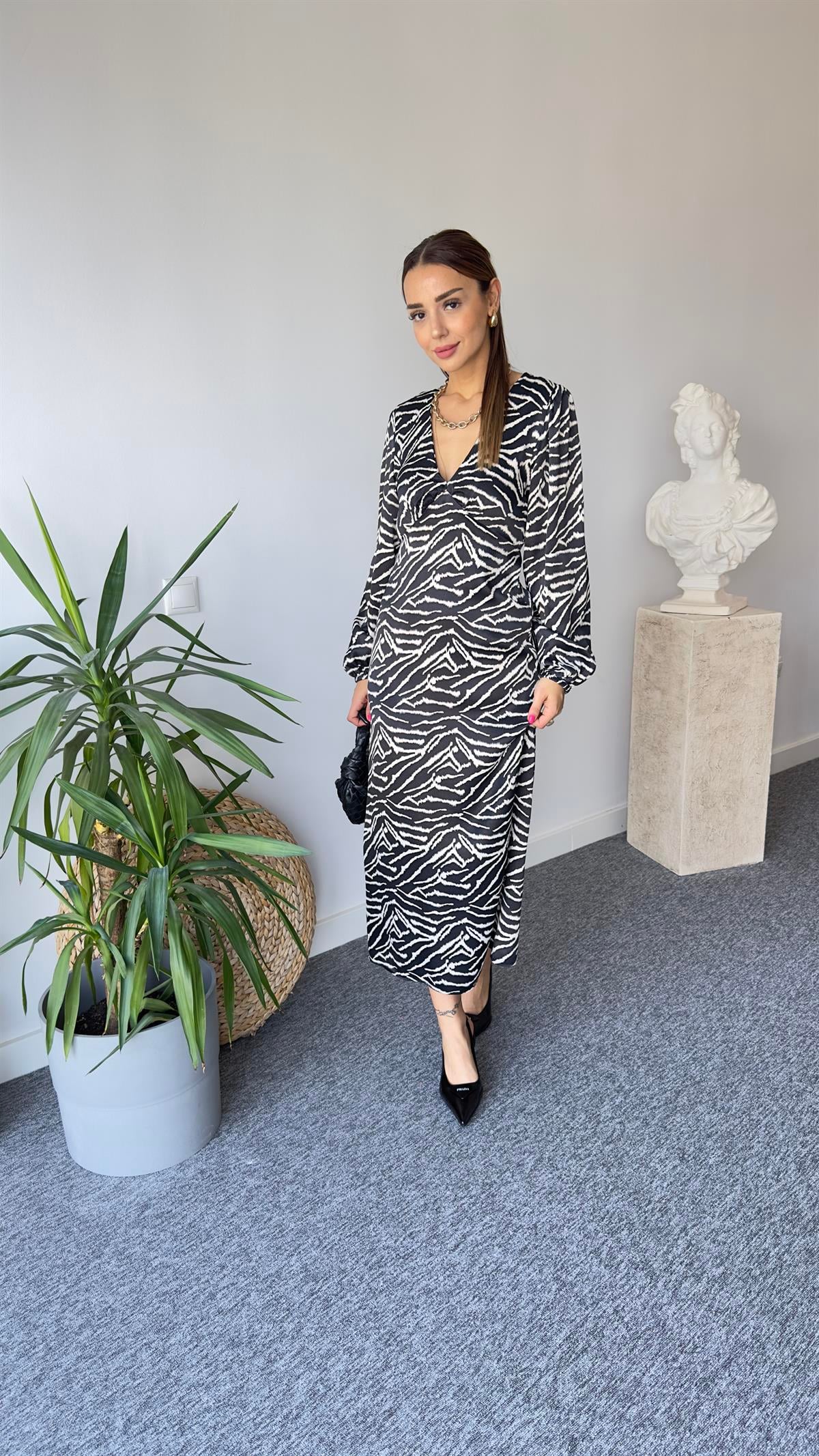 Saten V Yaka Zebra Desen Elbise