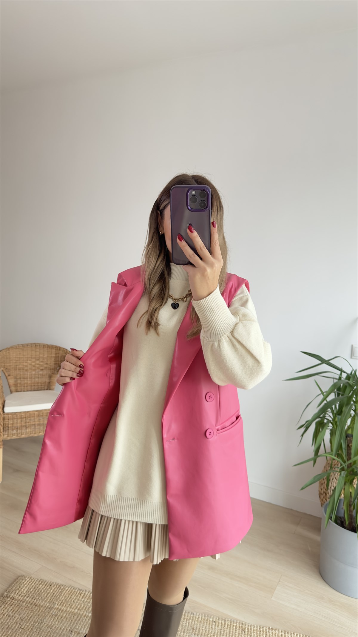 Pembe Deri Yelek