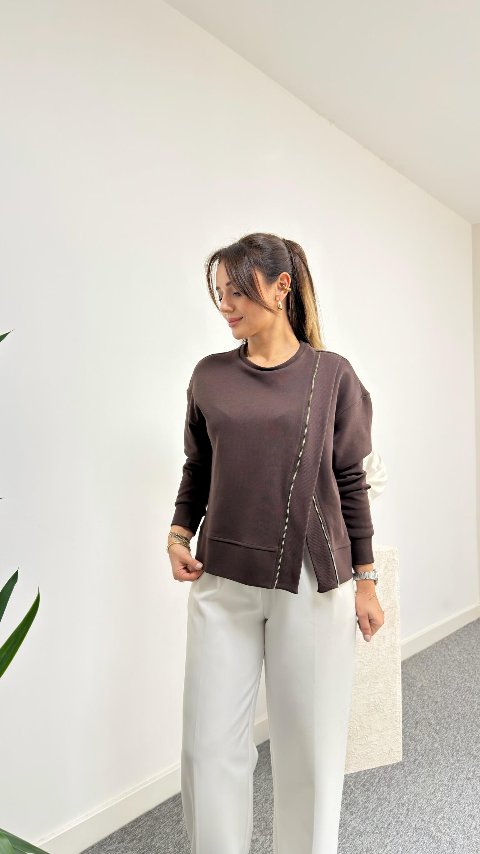 Kahve Marka Model Asimetrik Fermuarlı Sweat