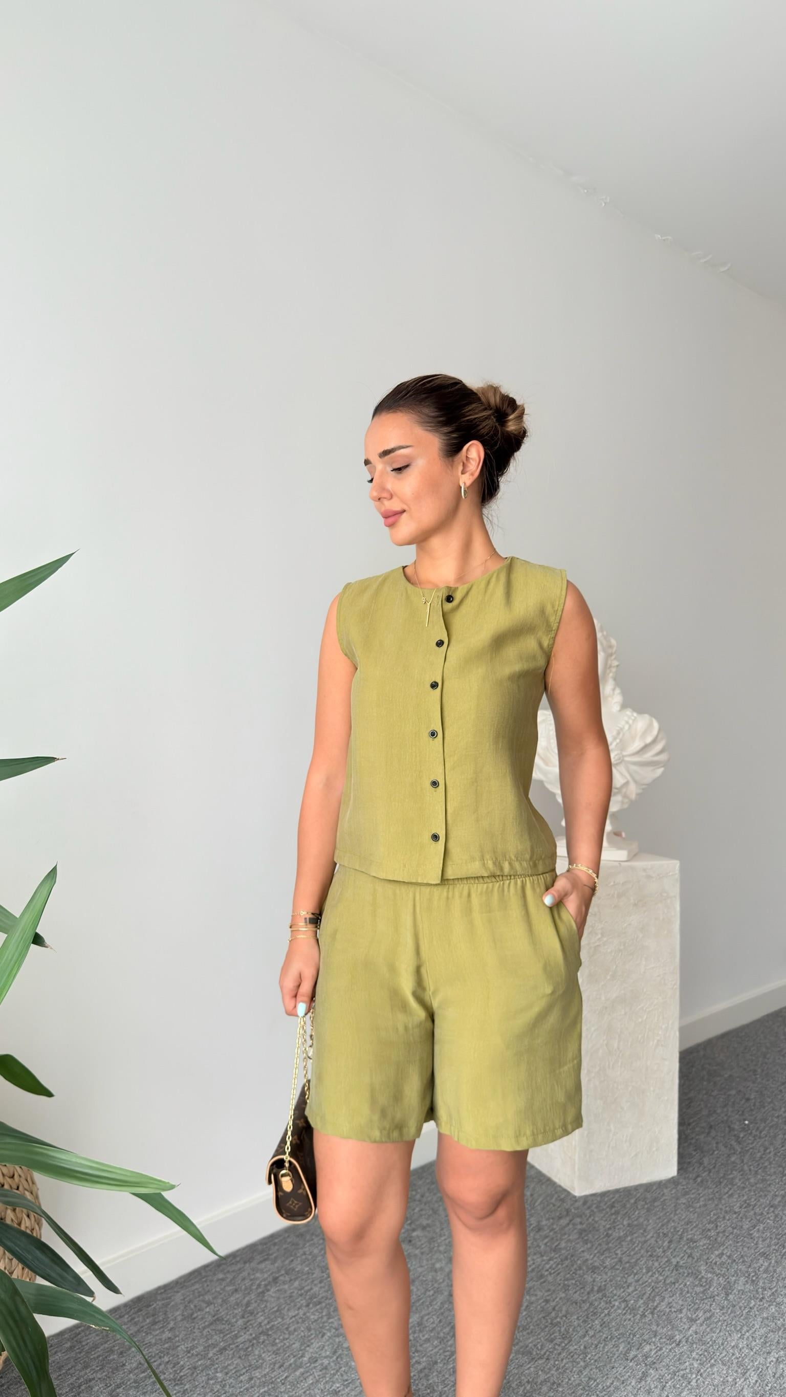 Olive Loria Tensel Massi Şortlu Takım