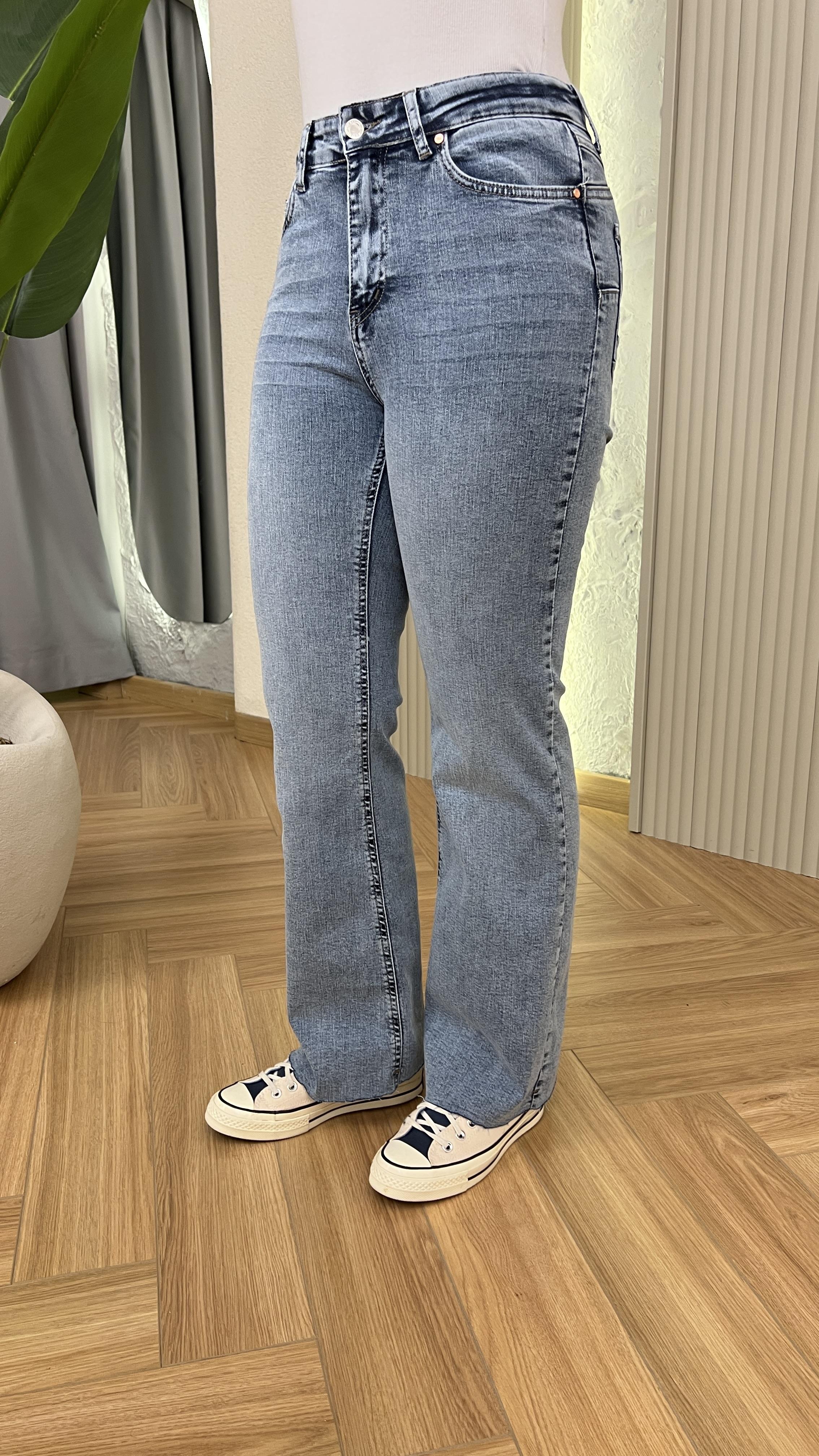 Mavi Kar Yıkama Push Up Etkili Jean