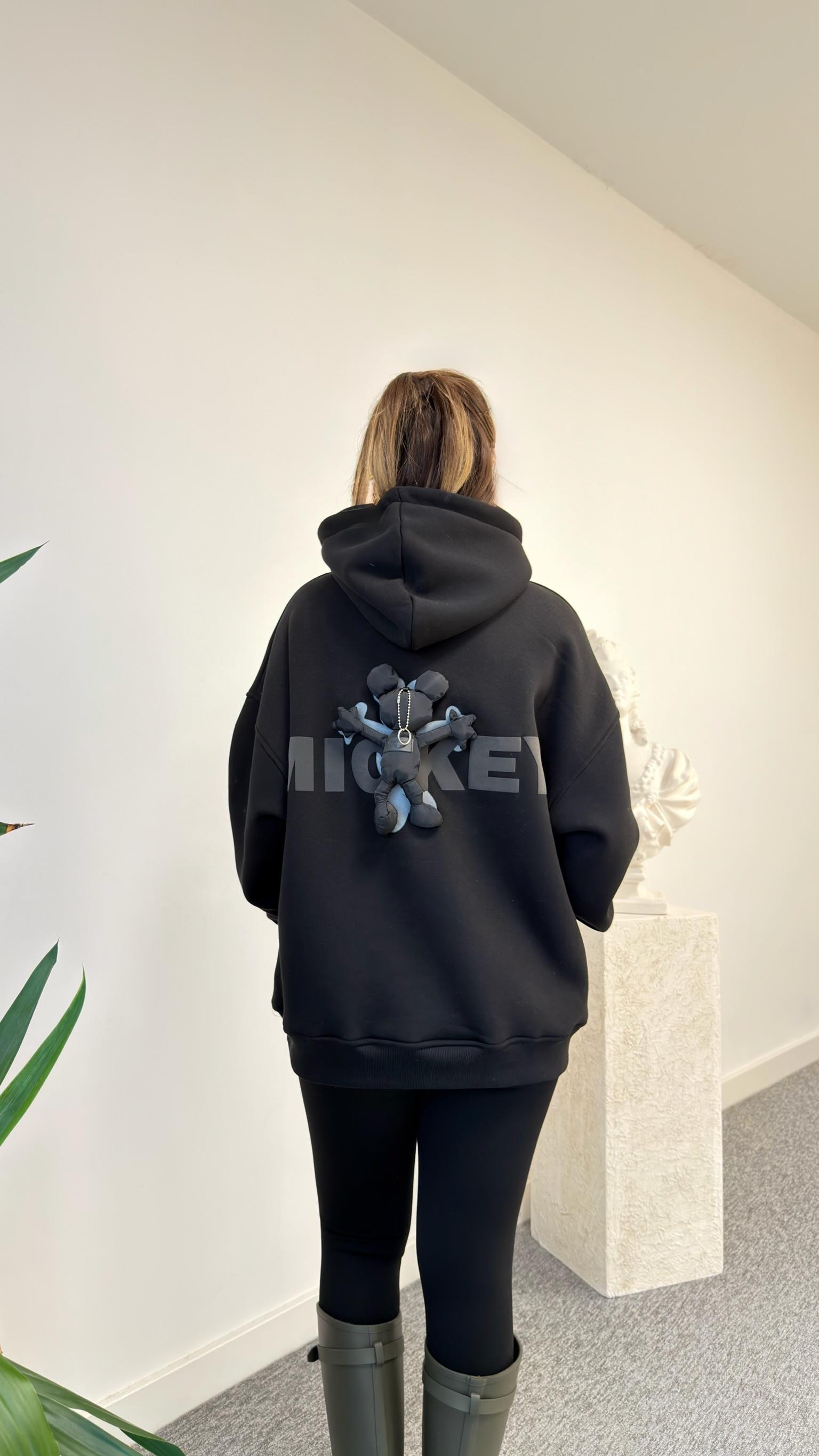 Siyah Sırtı Mickey Aksesuarlı Kapüşonlu Sweatshirt