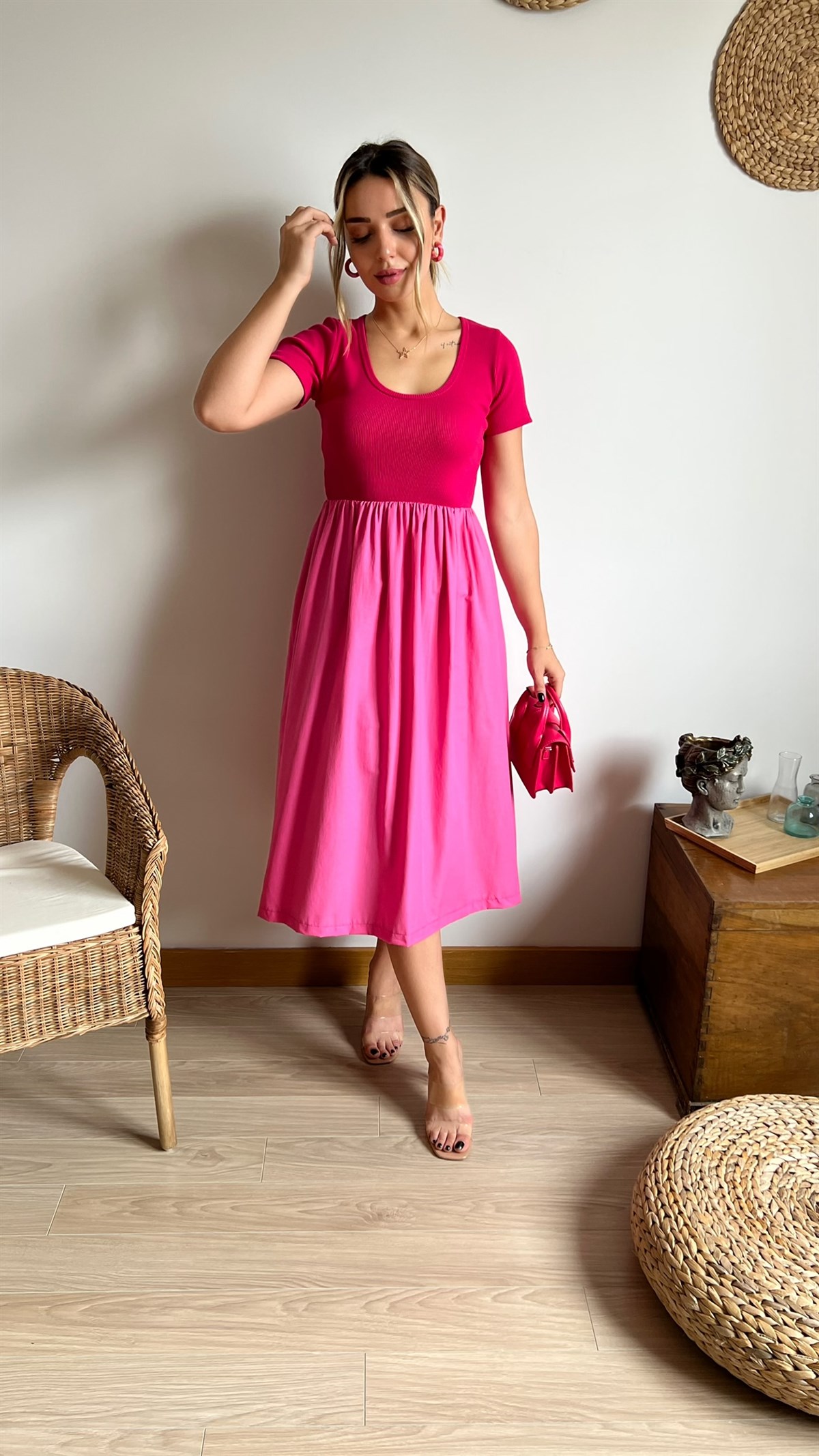 Stradivarius Model Poplin Detaylı Pembe Elbise