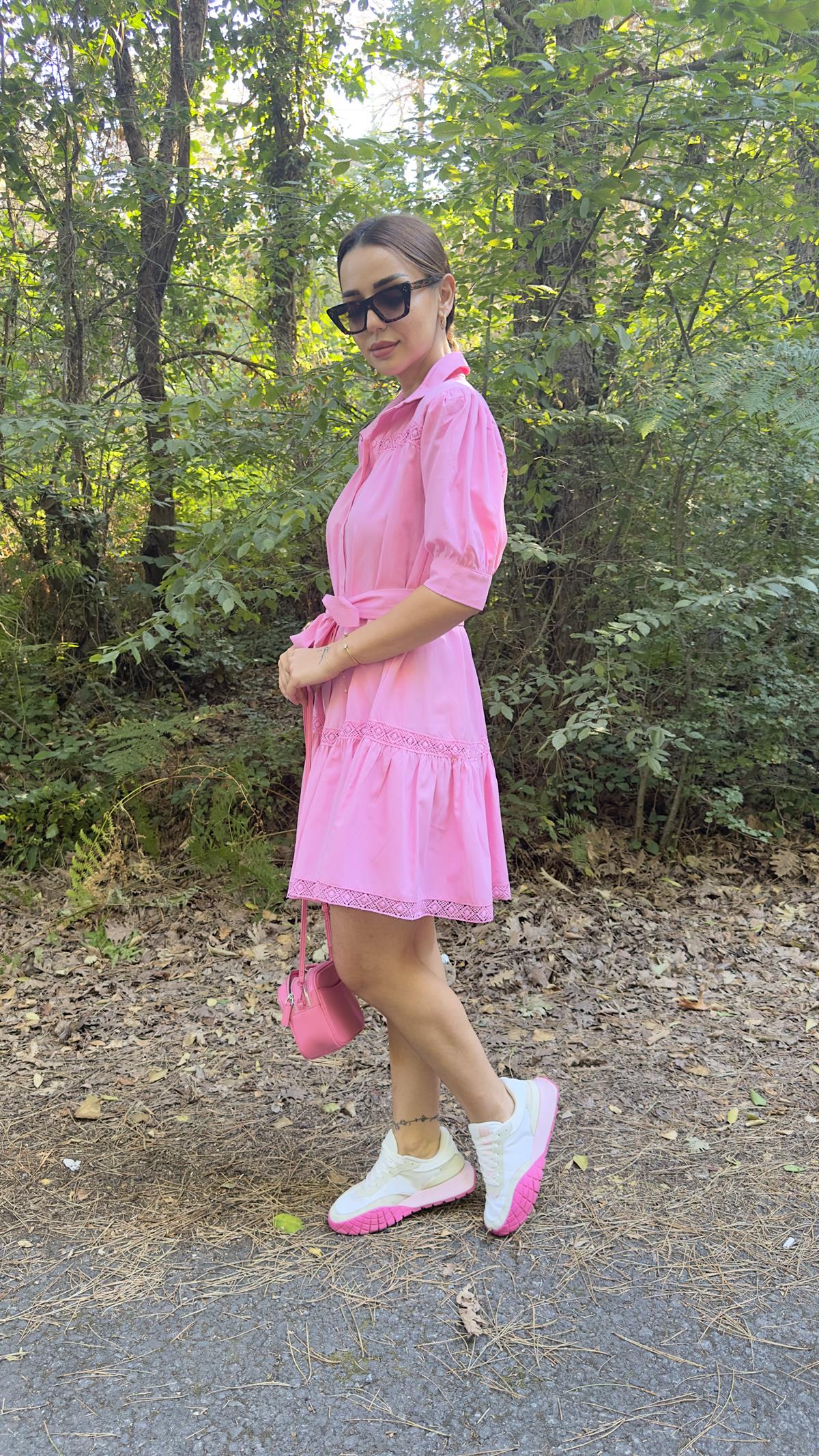 Liyo Nakış Detaylı Gömlek Yaka Pembe Elbise 