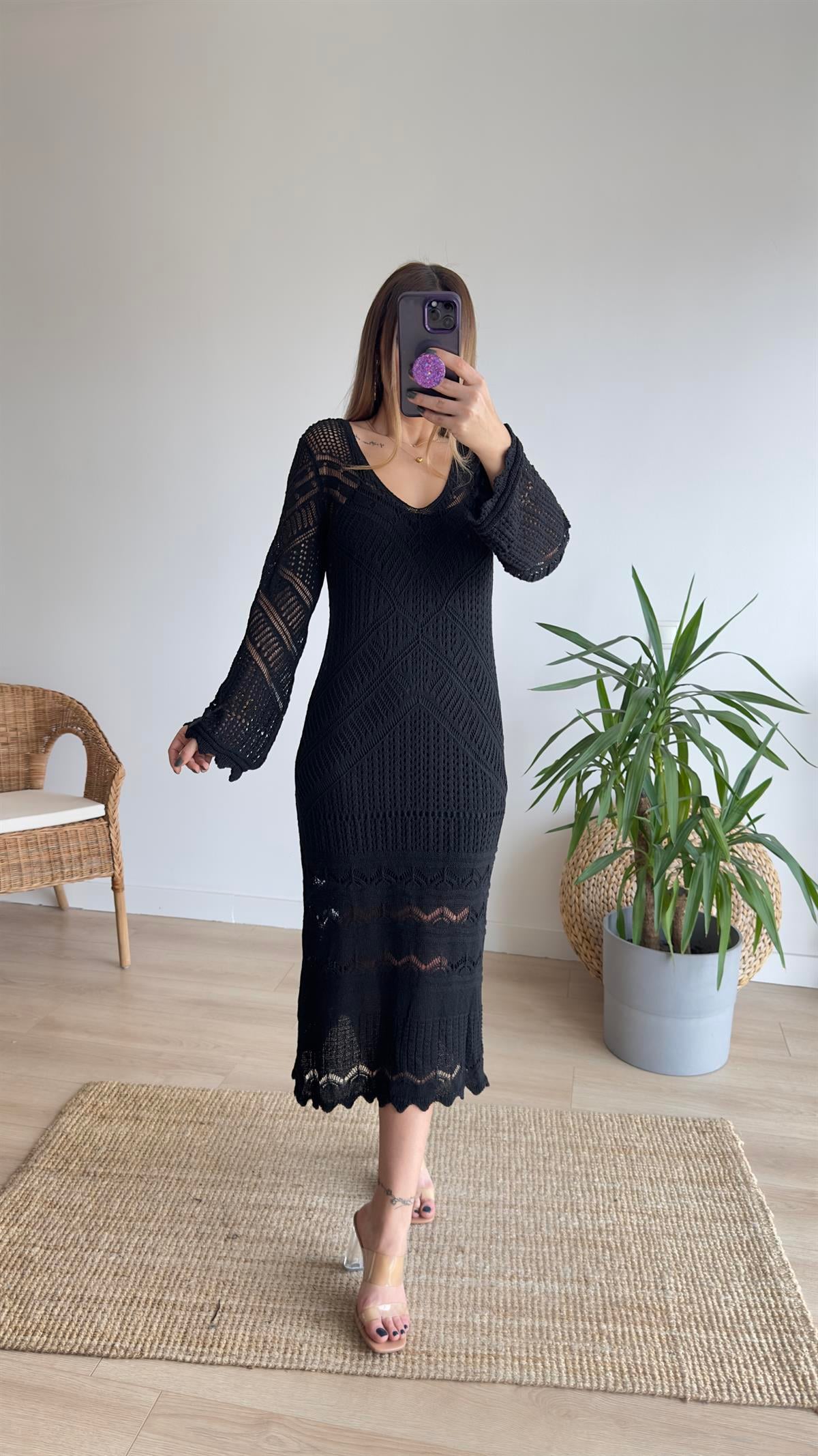 Siyah Astarlı Uzun Örme Elbise 
