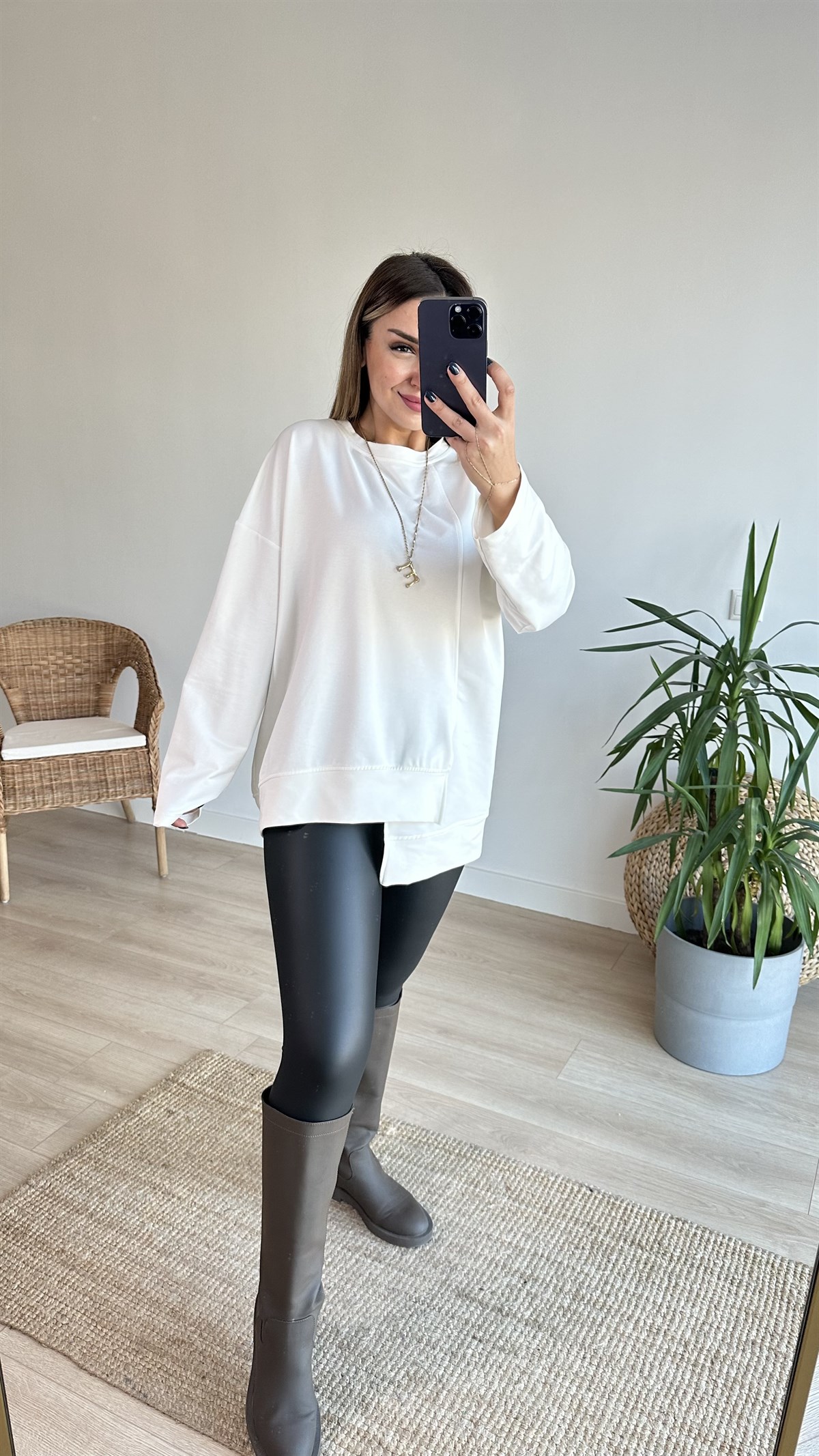 İki İplik Asimetrik Beyaz Basic Sweat