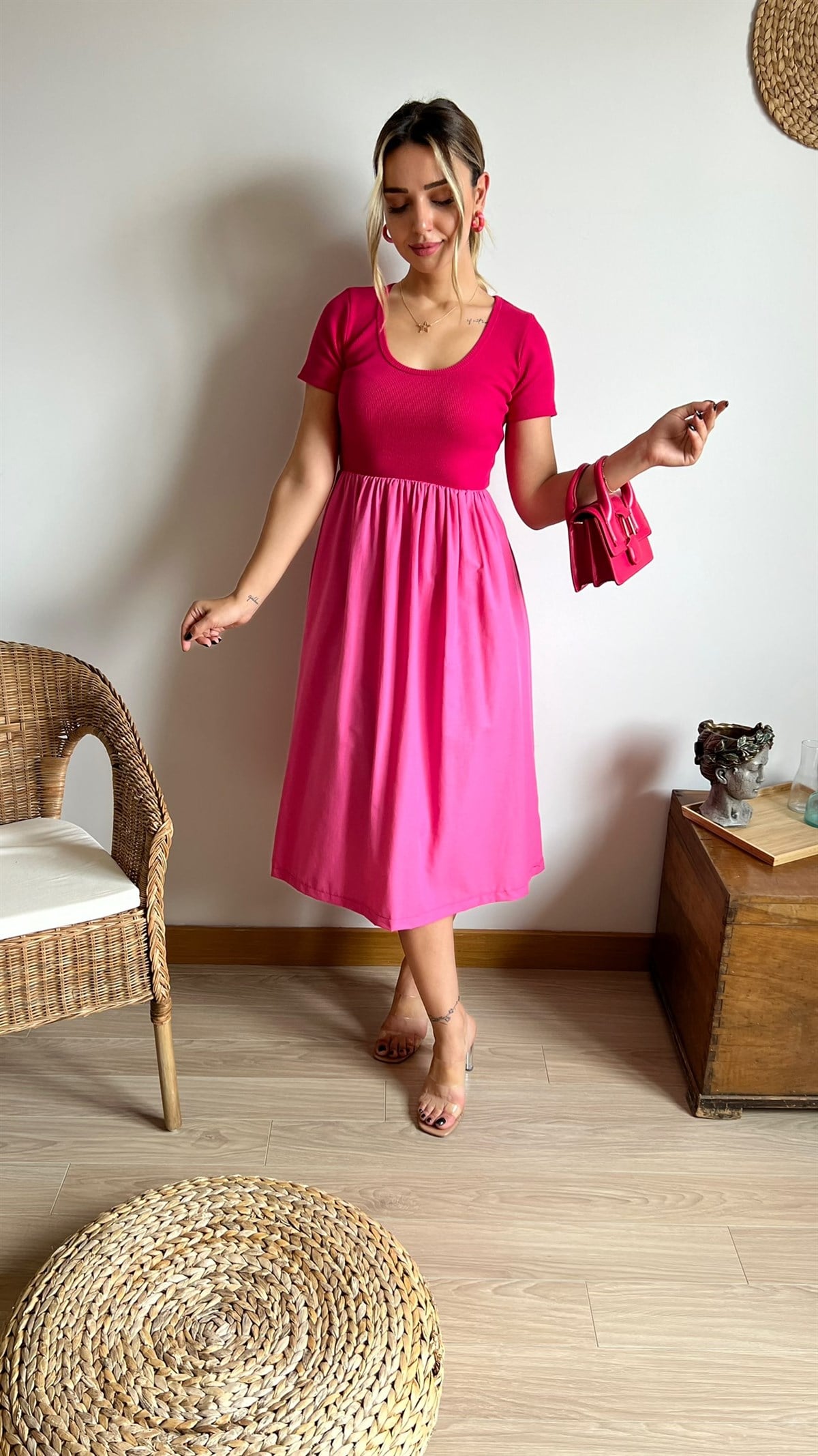 Stradivarius Model Poplin Detaylı Pembe Elbise