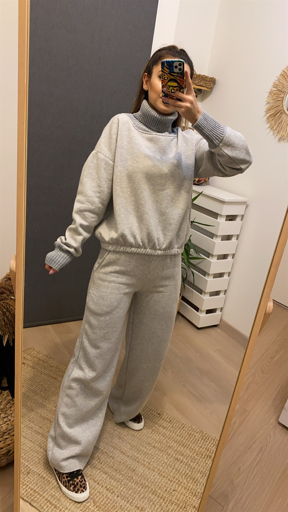 Triko Yaka Gri Sweat