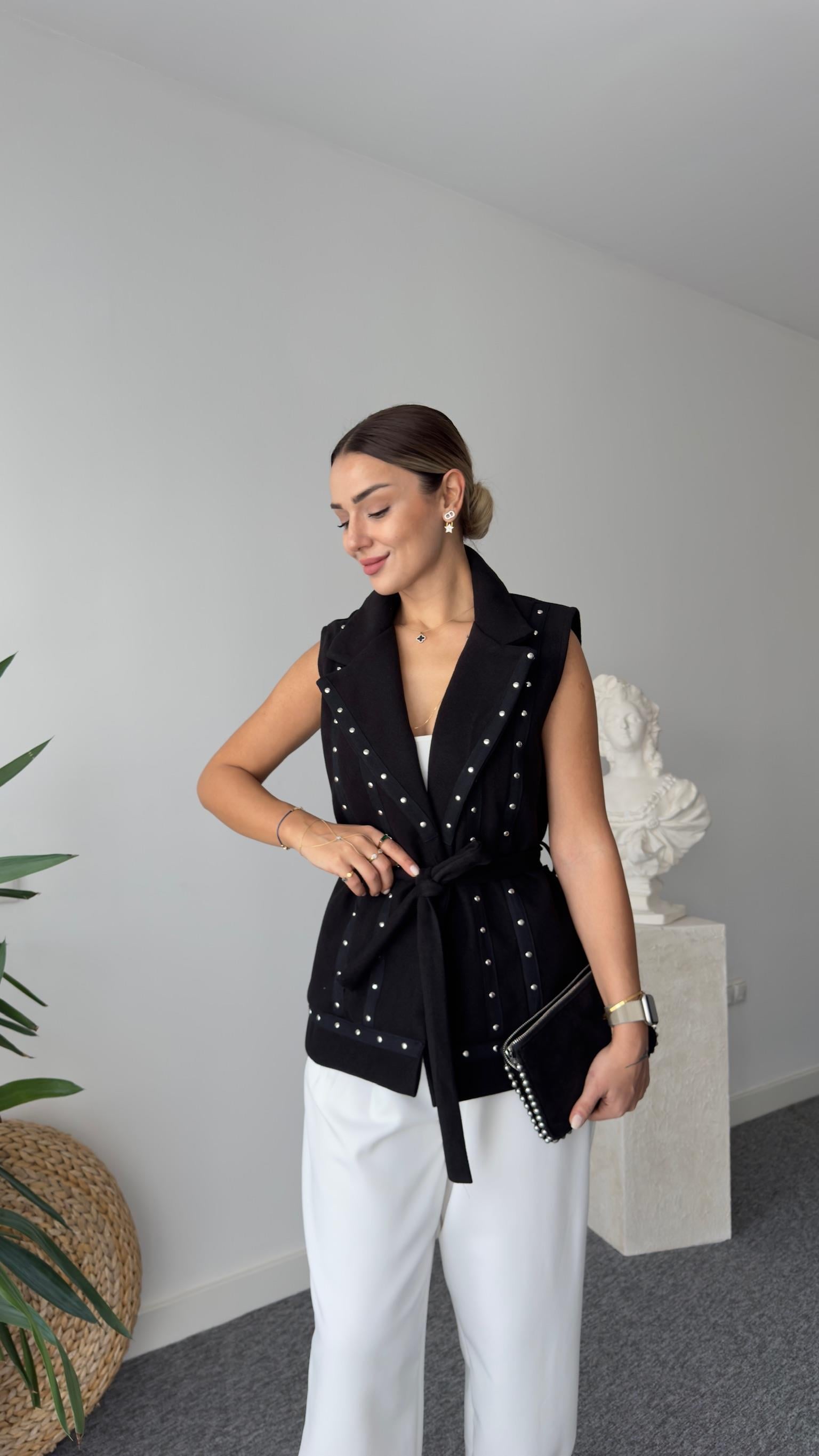 Zra Model Drop Çakımlı Siyah Kaşe Yelek