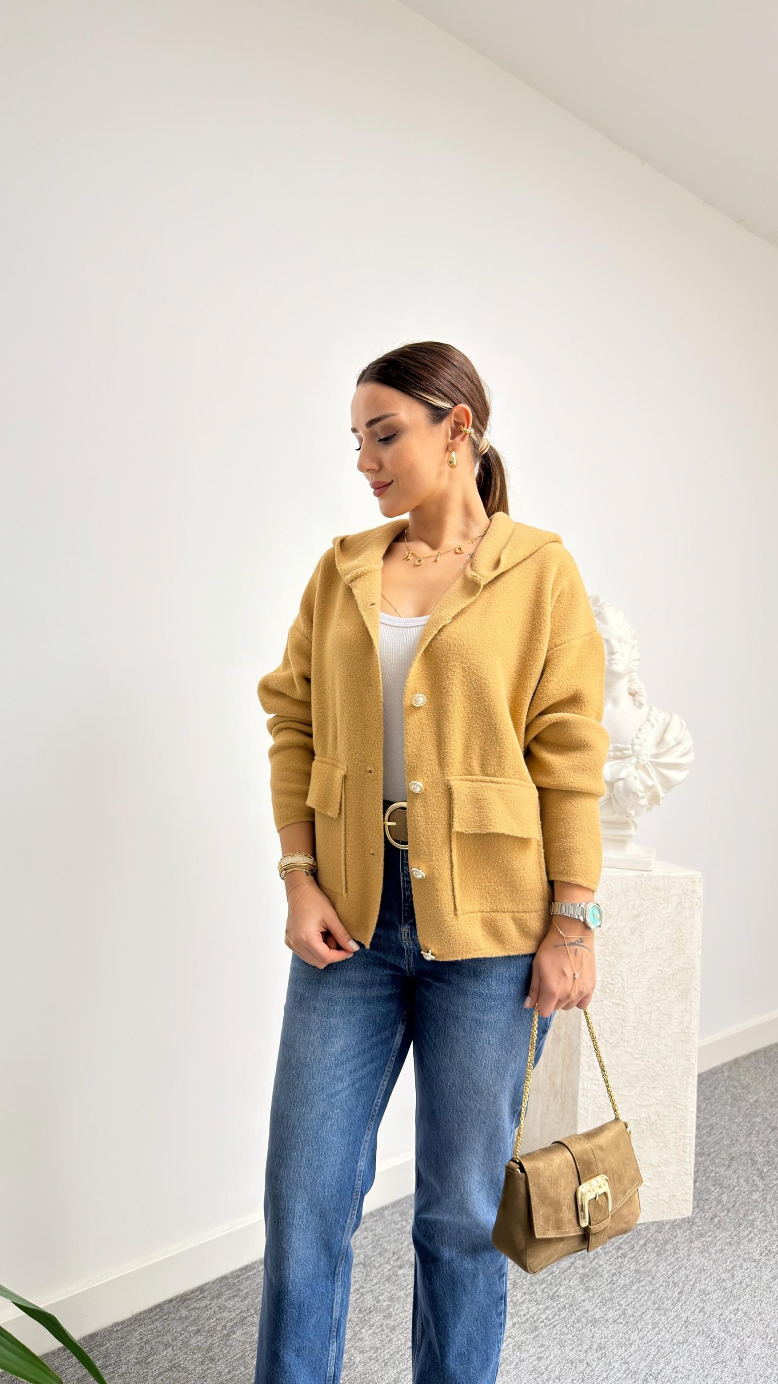 Yera Camel İnci Düğme Detaylı Triko Hırka