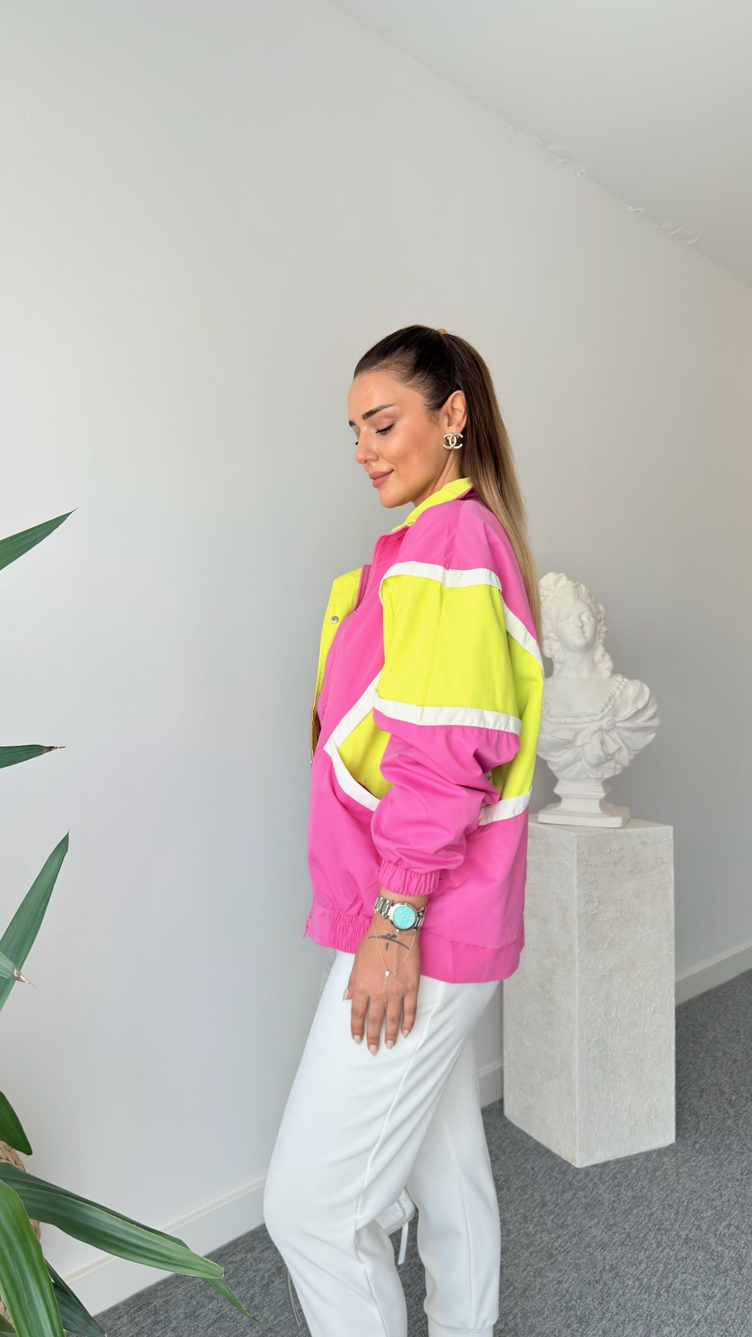 Romo Şerit Detaylı Pembe Paraşüt Ceket